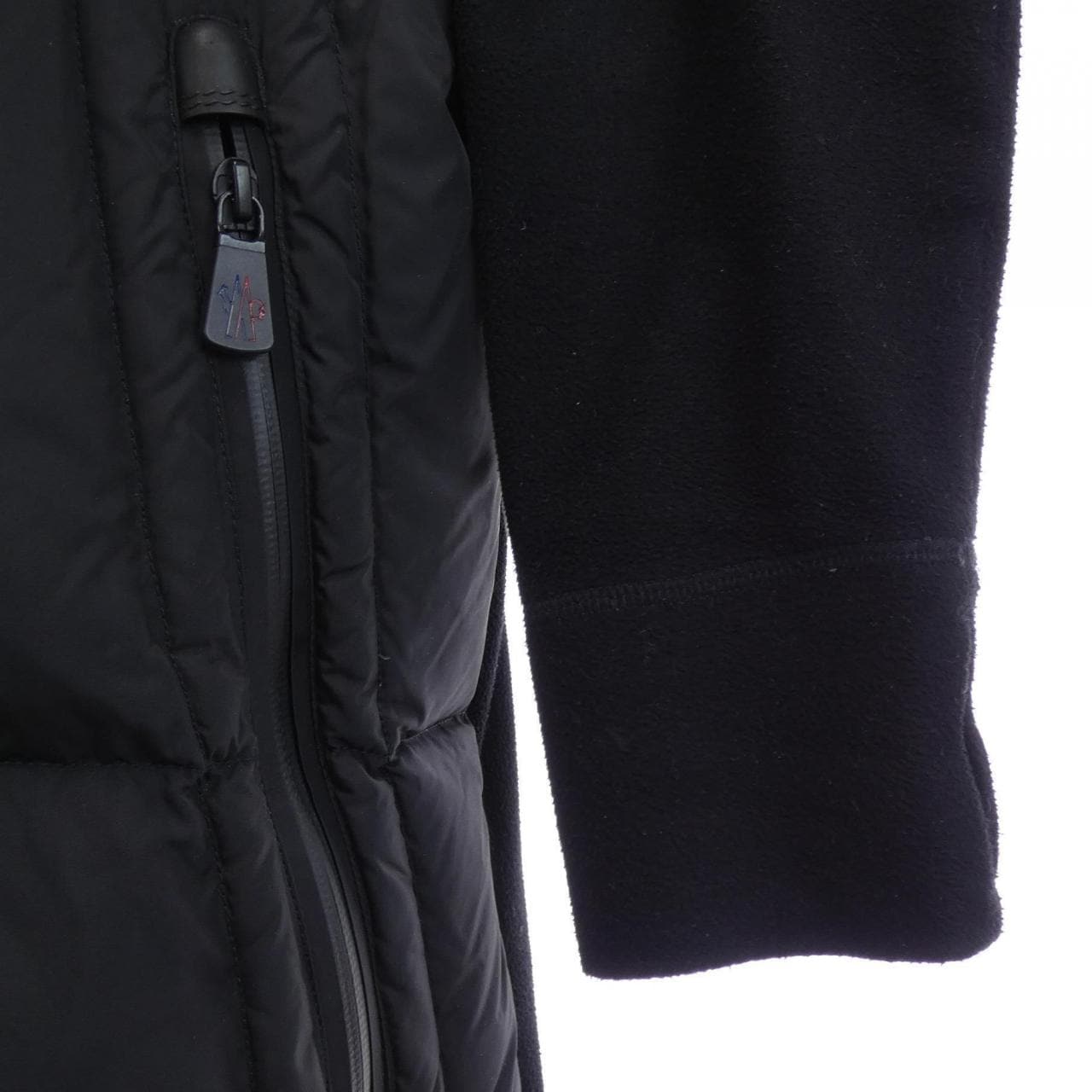 モンクレールグルノーブル MONCLER GRENOBLE 20978G50900 ダウンジャケット