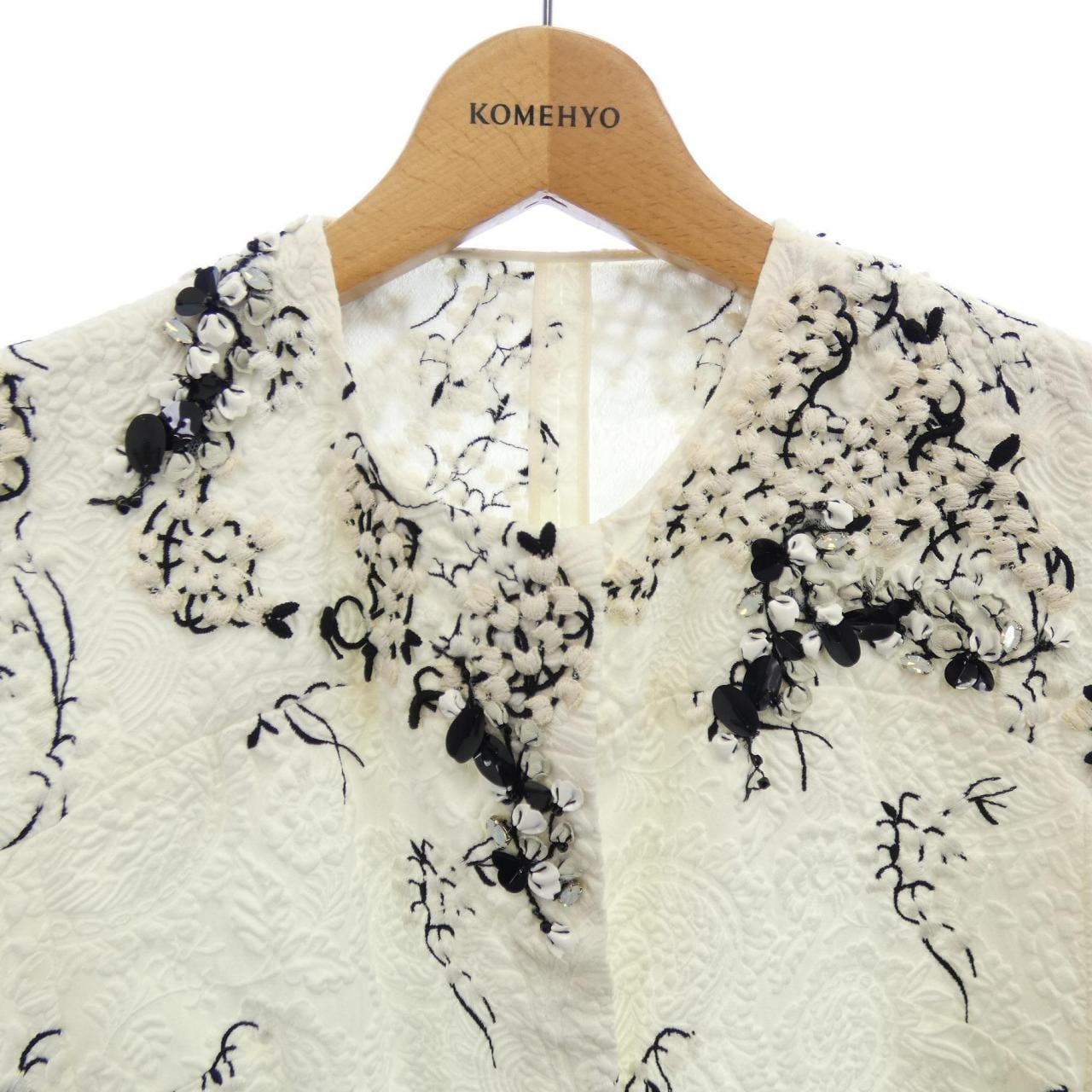 モンクレールガムルージュ MONCLER GAMMEROUGE SUSANNE コート