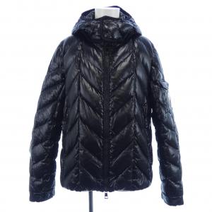 モンクレール MONCLER ダウンジャケット