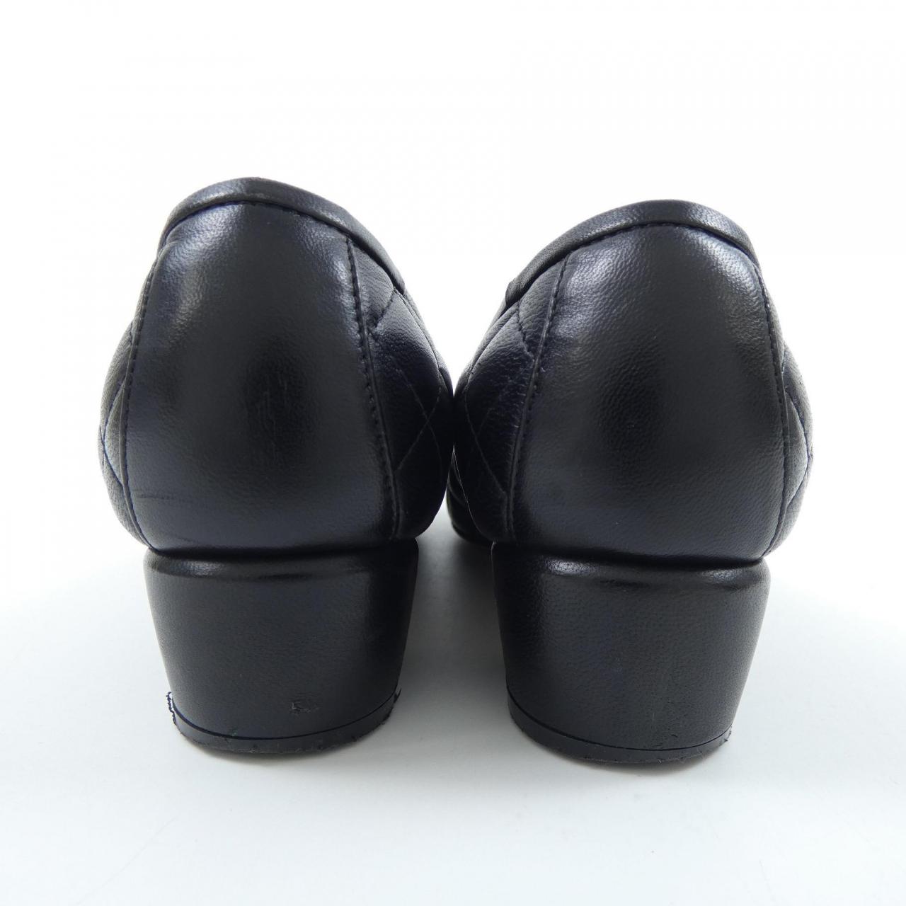 サルヴァトーレフェラガモ SALVATORE FERRAGAMO パンプス