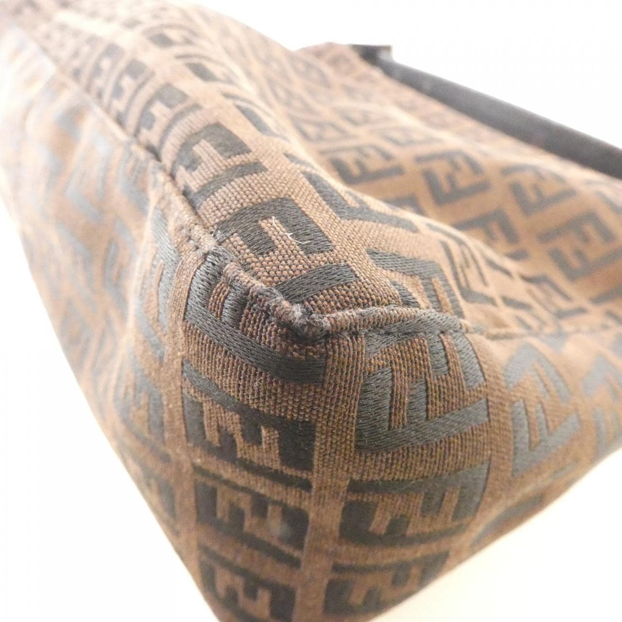 フェンディ 8N0005 JQ5 バッグ