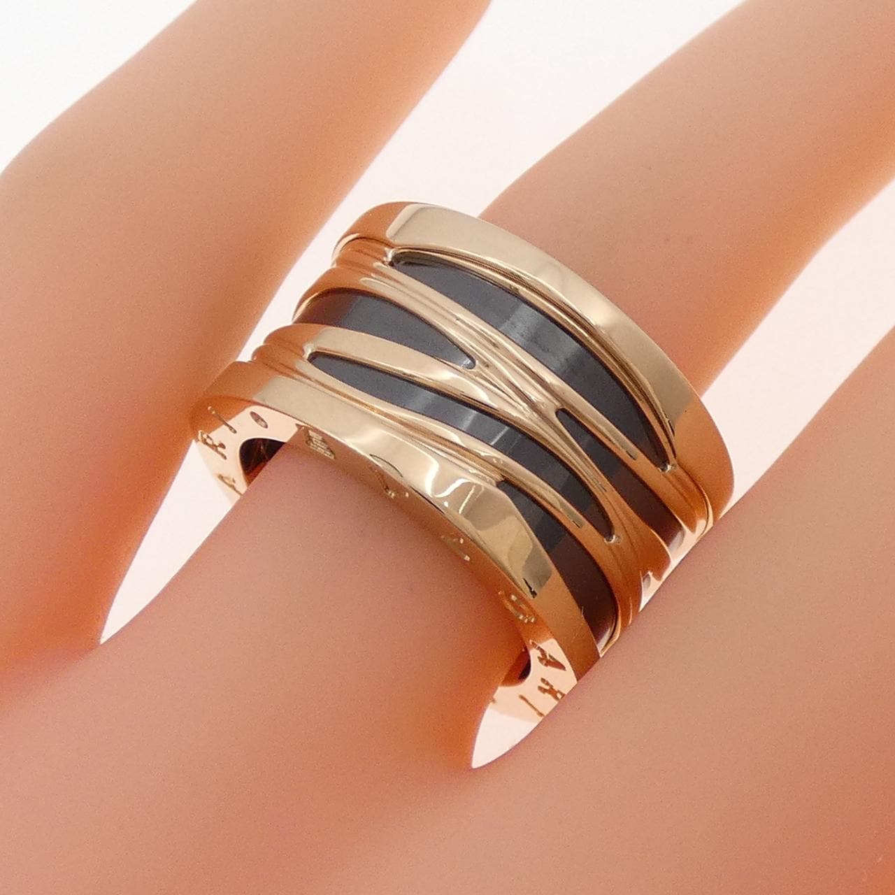 ブルガリ B.zero1 デザイン レジェンド 4バンド リング