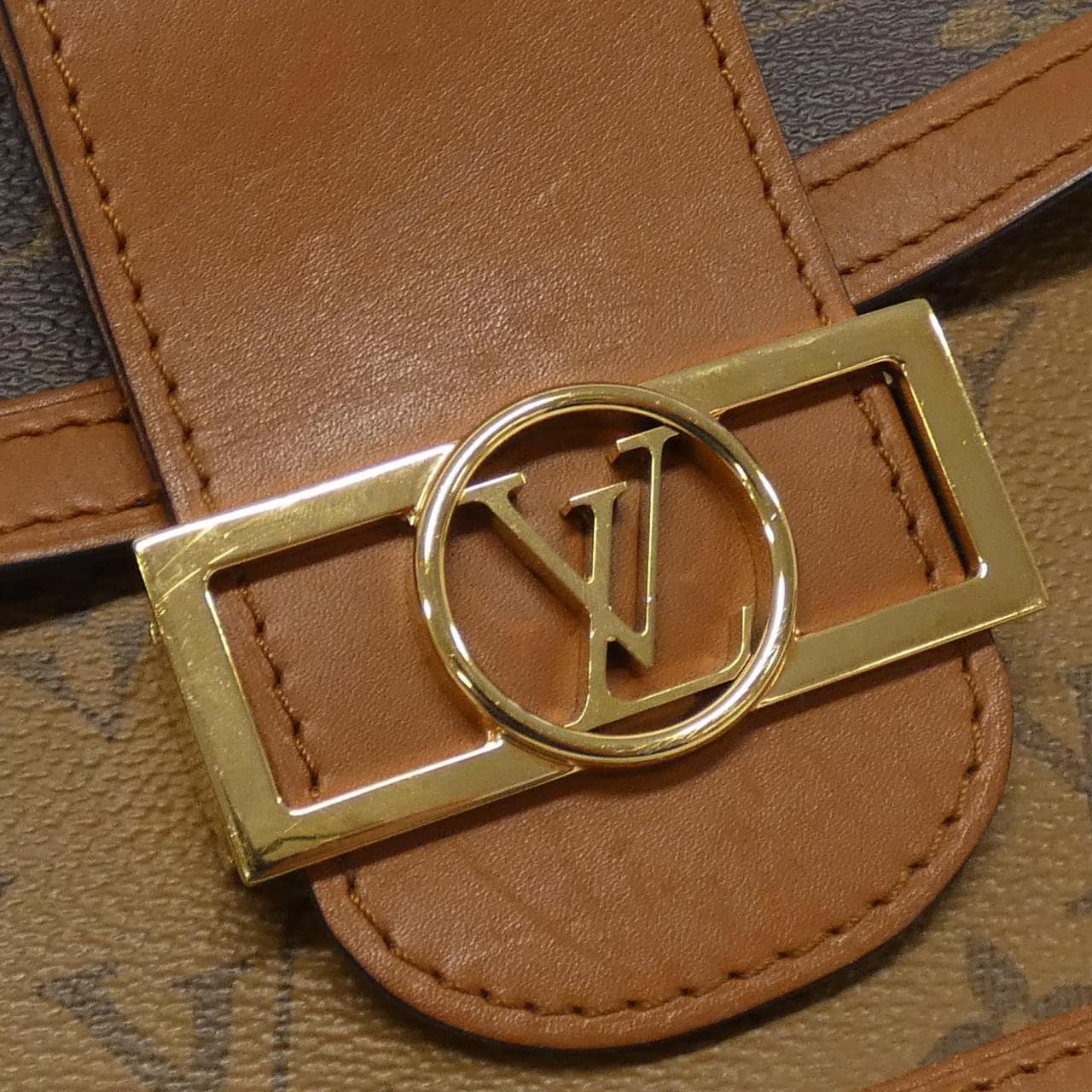 LOUIS VUITTON Monogram Reverse Dauphine MM M44391 Shoulder Bag