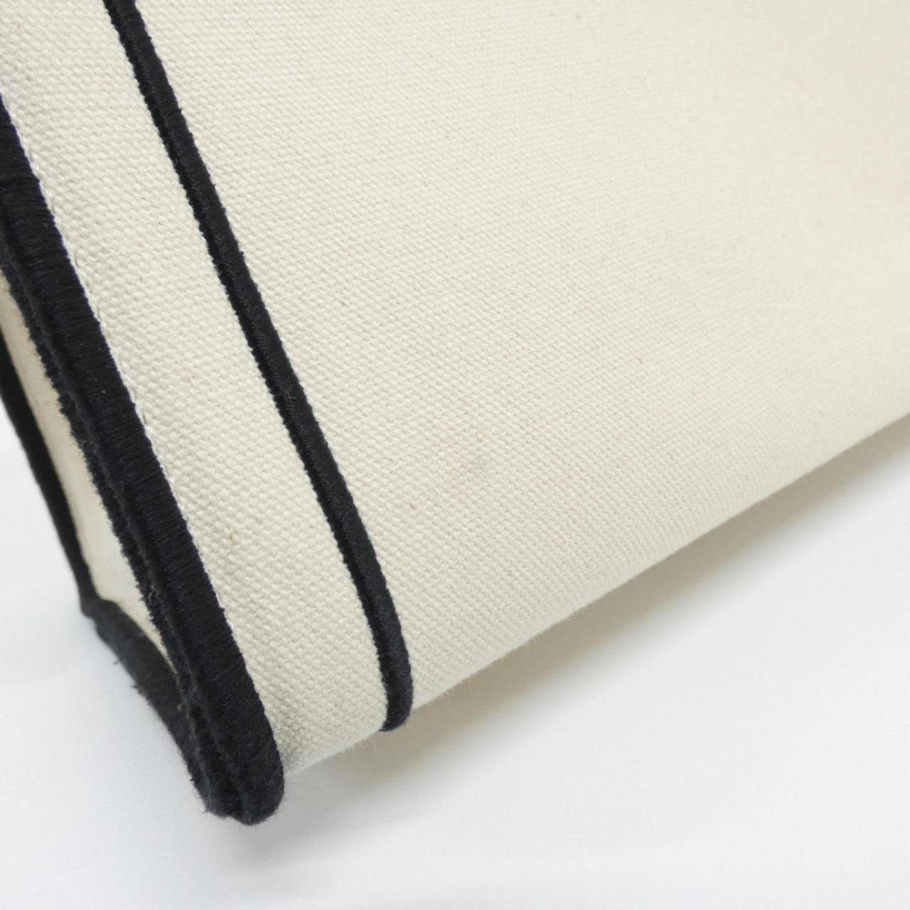 フェンディ フェンディローマショッパーミディアム 8BH378 AD6A トートバッグ