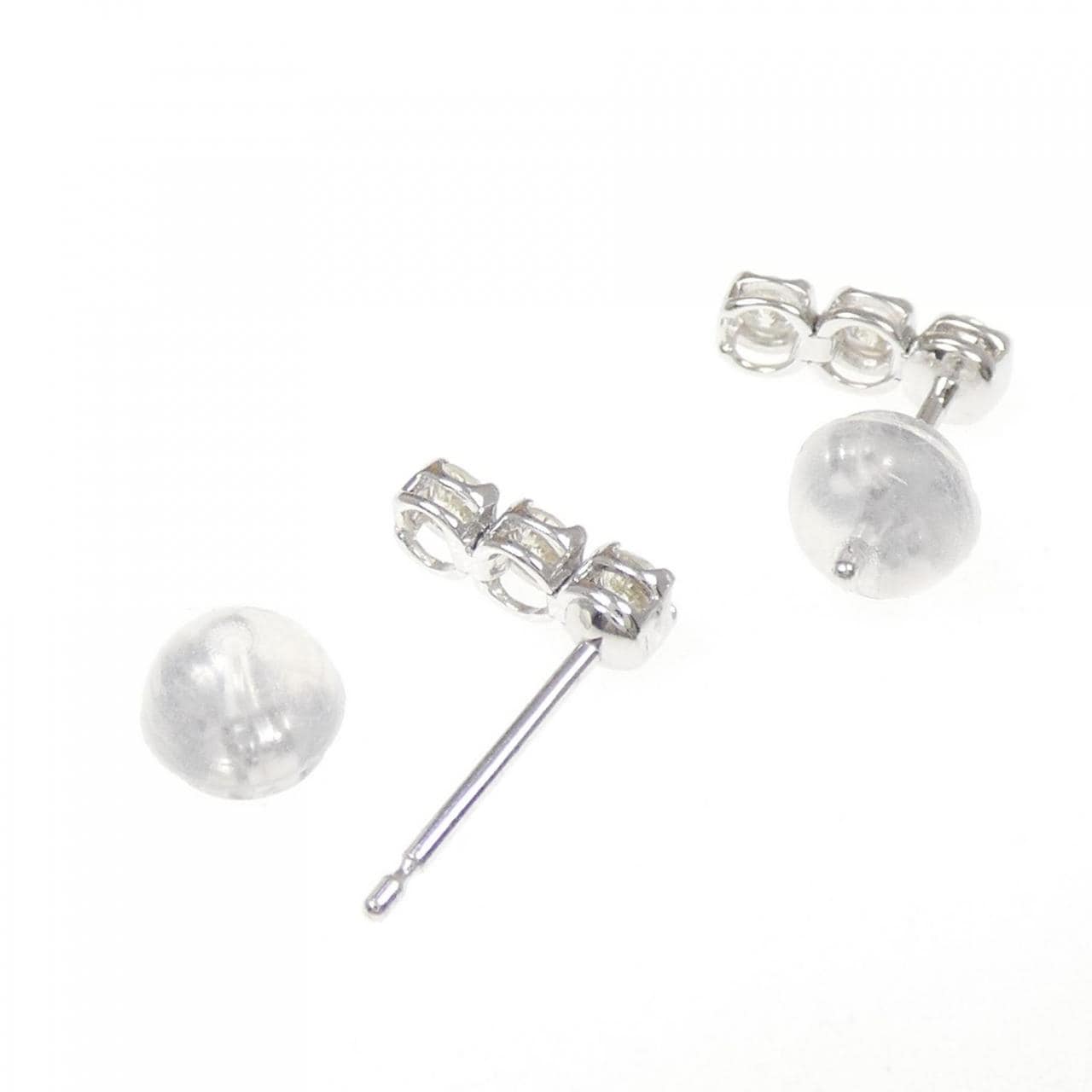 K18WG スリーストーン ダイヤモンド ピアス