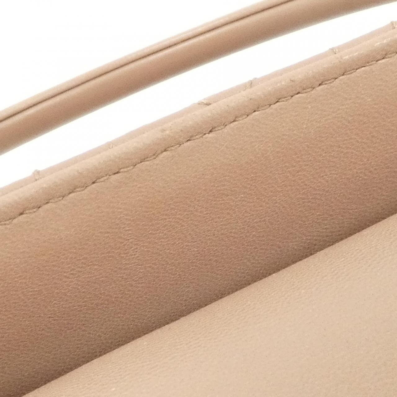 クリスチャンディオール レディ ディオール ミディアム M0565ONGE バッグ