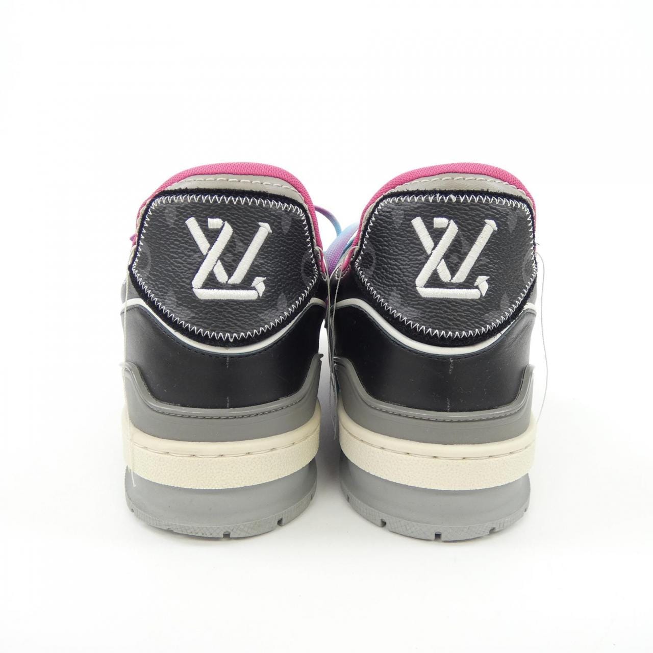 ルイヴィトン LOUIS VUITTON スニーカー