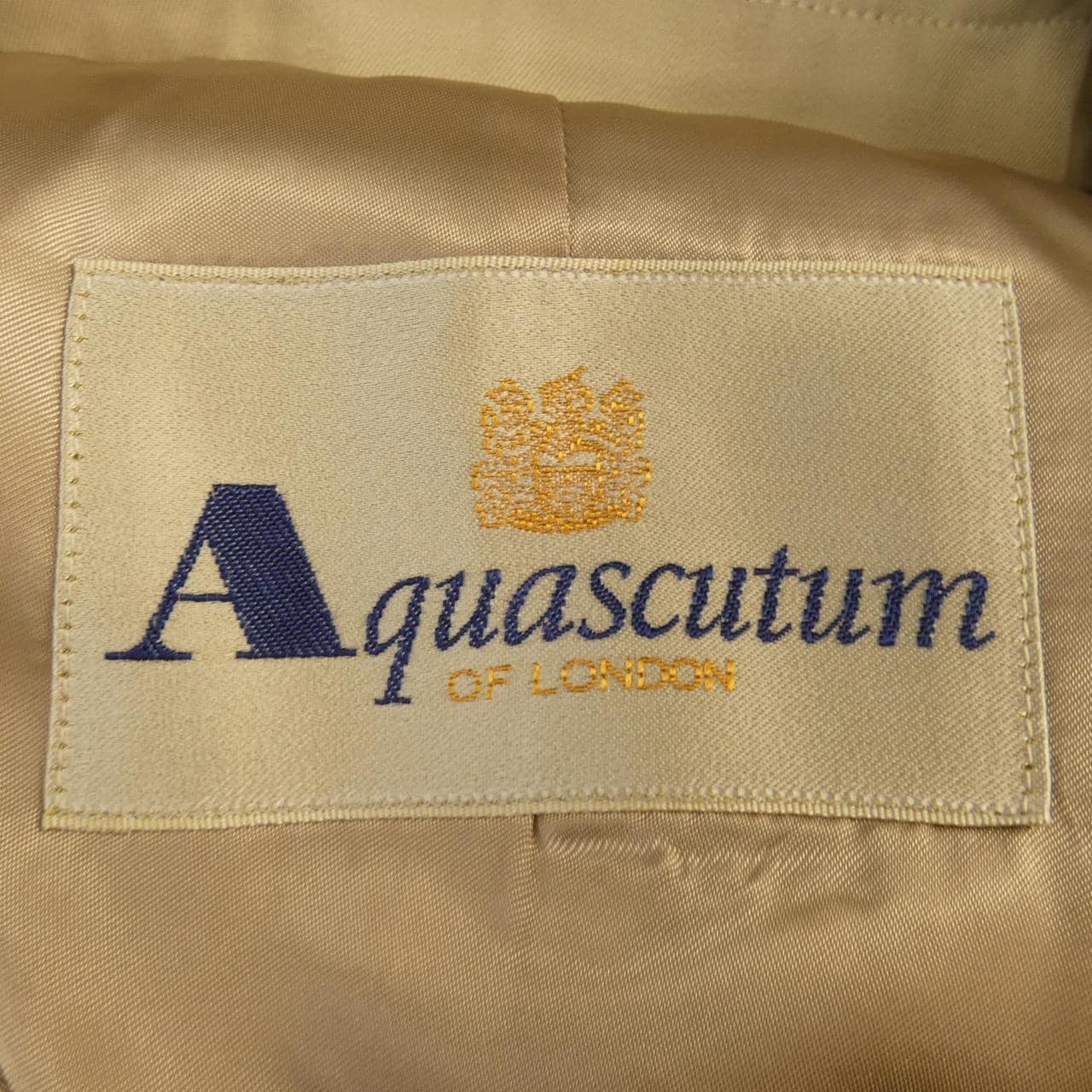 Aquascutum風衣