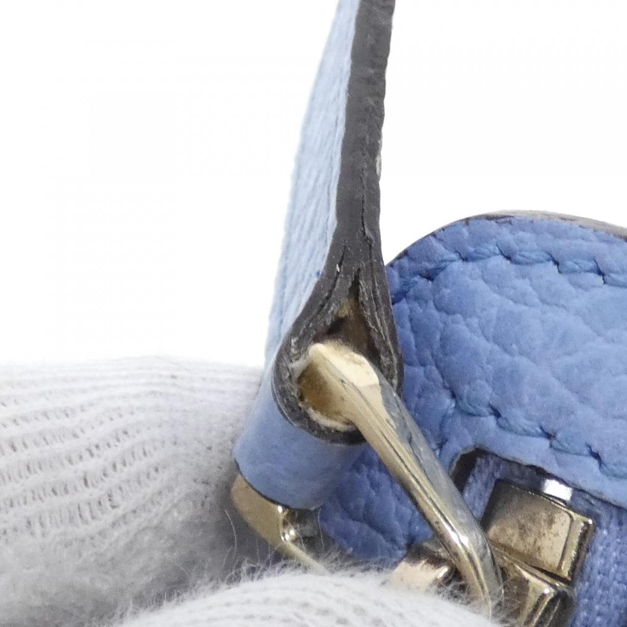 グッチ 368827 CAO0G バッグ