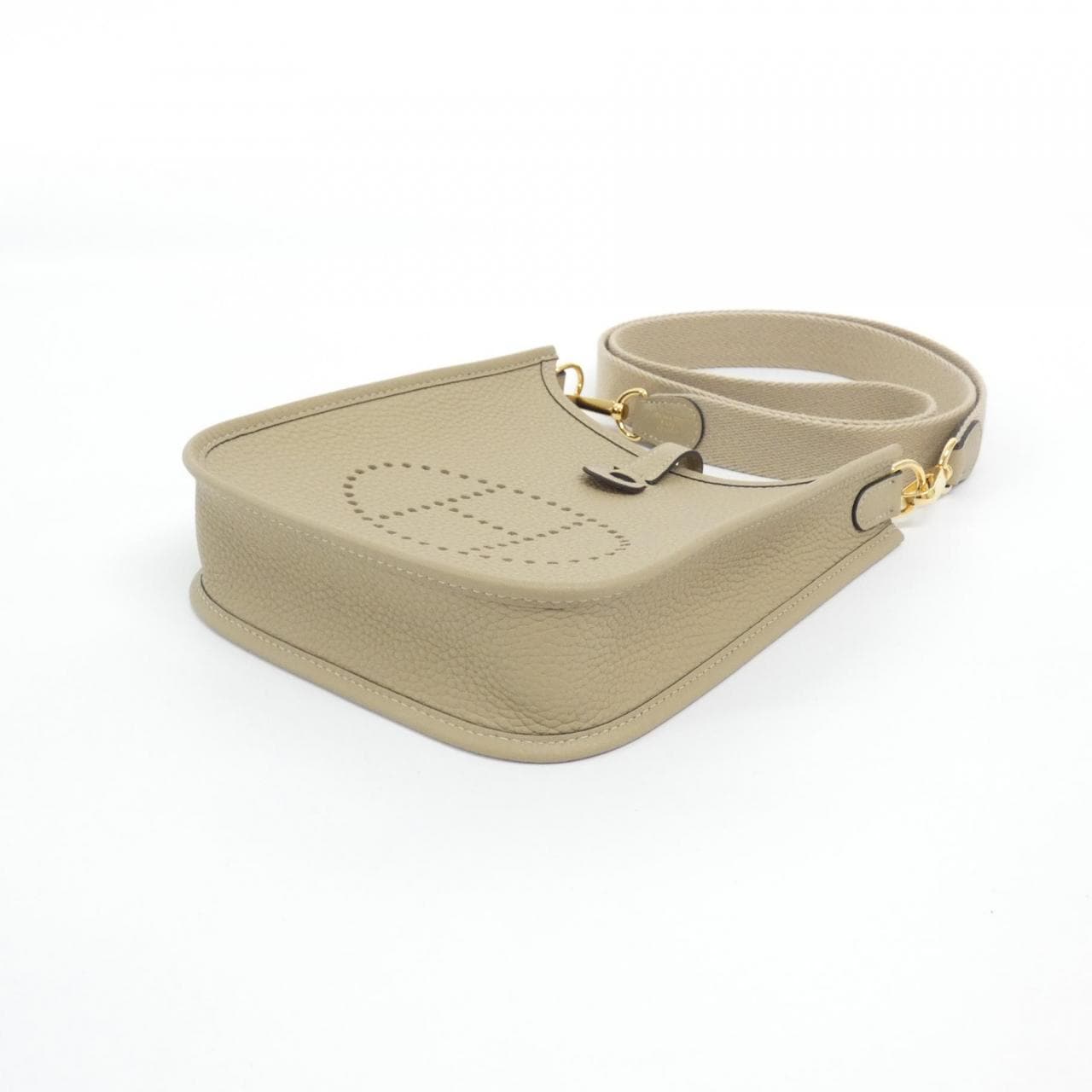 エルメス マキシキャドリーユ エヴリン アマゾン 16cm 069426CC ショルダーバッグ