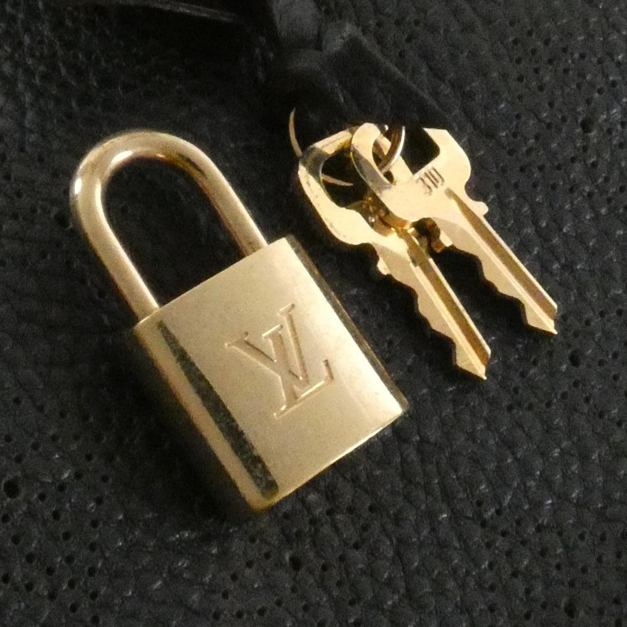 ルイヴィトン マヒナ ステラ M93177 バッグ