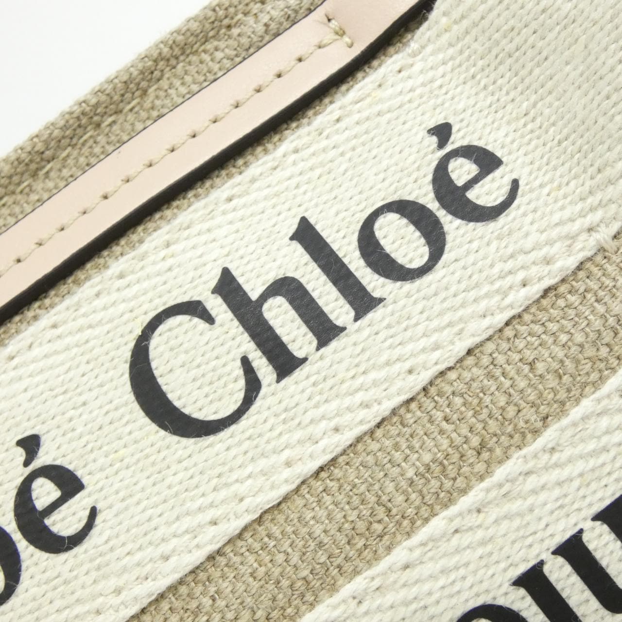 【新品】クロエ ウッディ ナノ トート CHC22AP235 I26 ショルダーバッグ