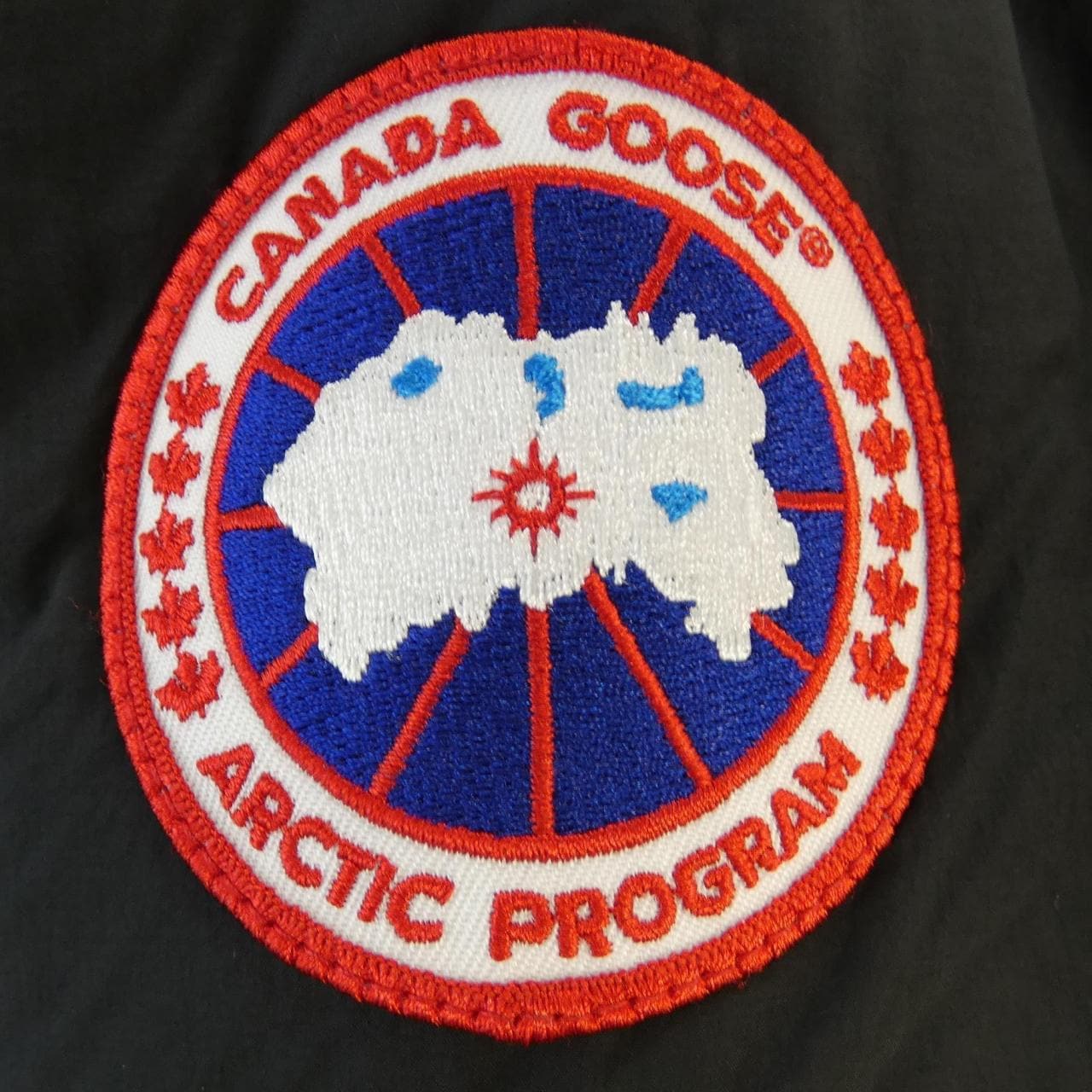 カナダグース CANADA GOOSE ダウンジャケット