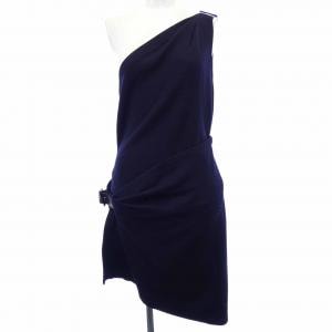 タエアシダ TAE ASHIDA セットアップ