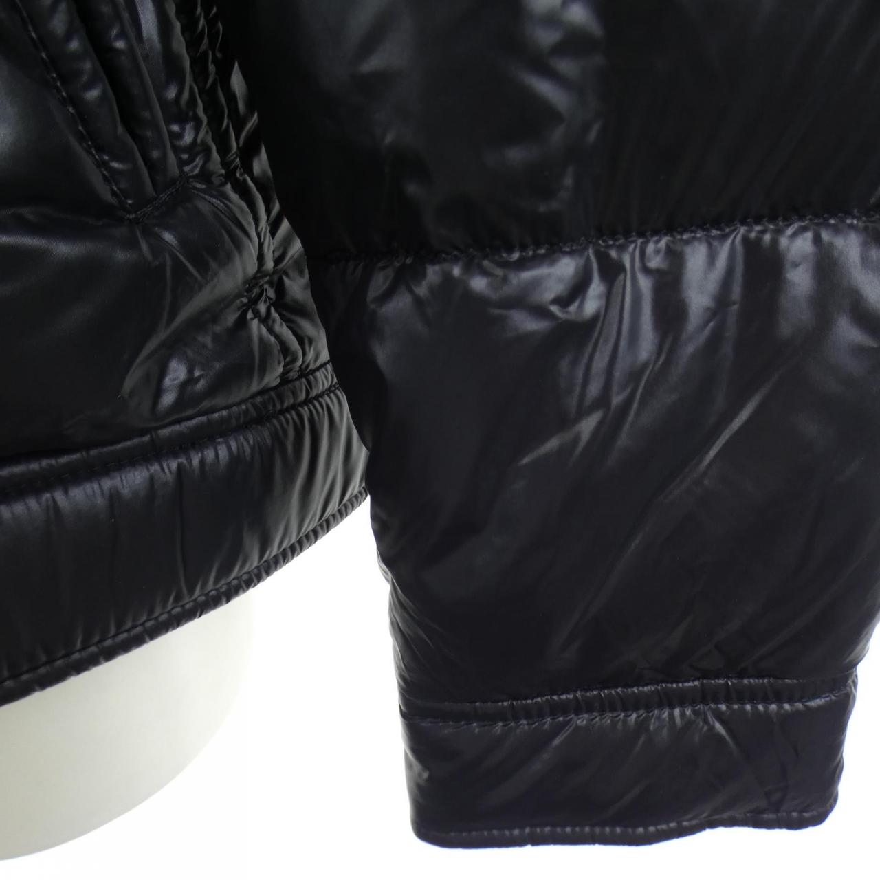 プラダ PRADA SGB608 R142 AR0 ダウンジャケット