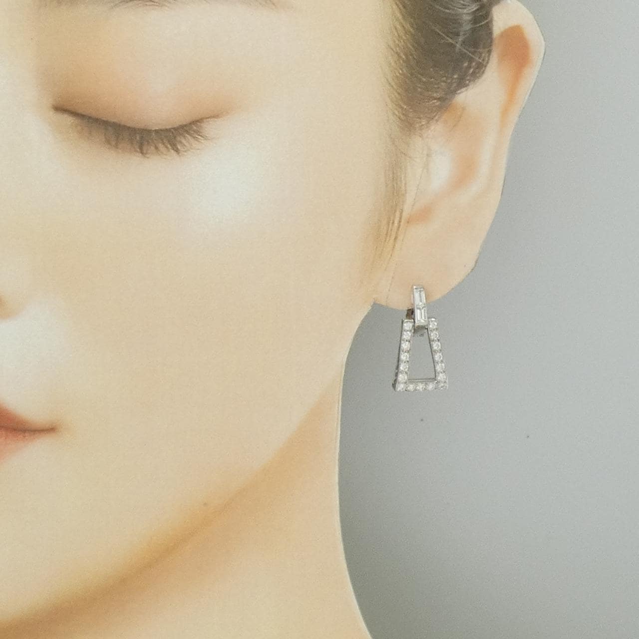 750WG ダイヤモンド ピアス 1.80CT