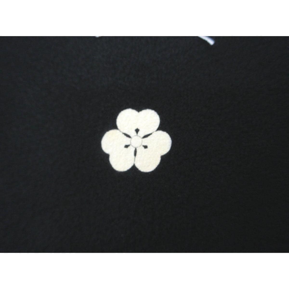 【未使用品】留袖　刺繍加工　片喰