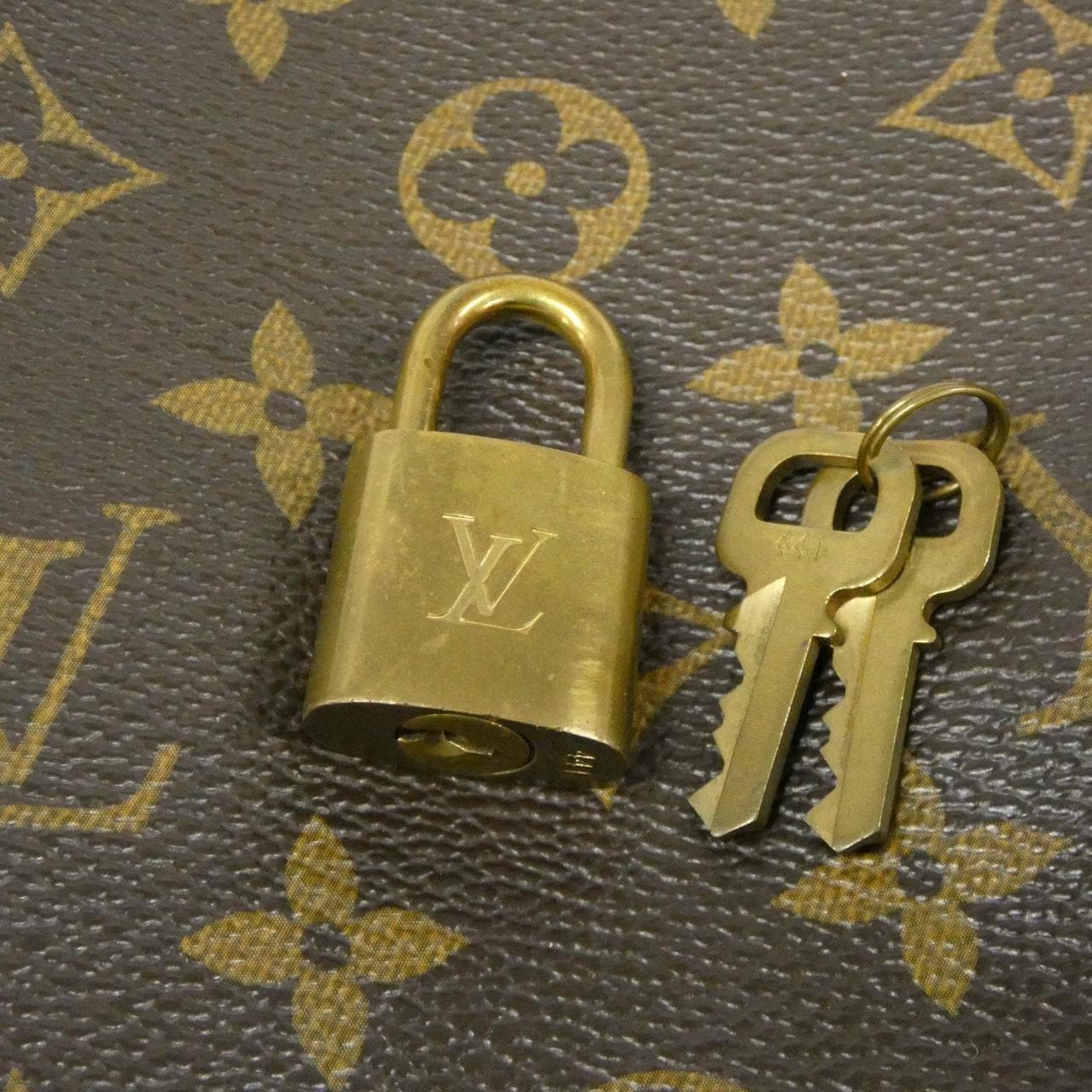 ルイヴィトン モノグラム パピヨン M40711 バッグ