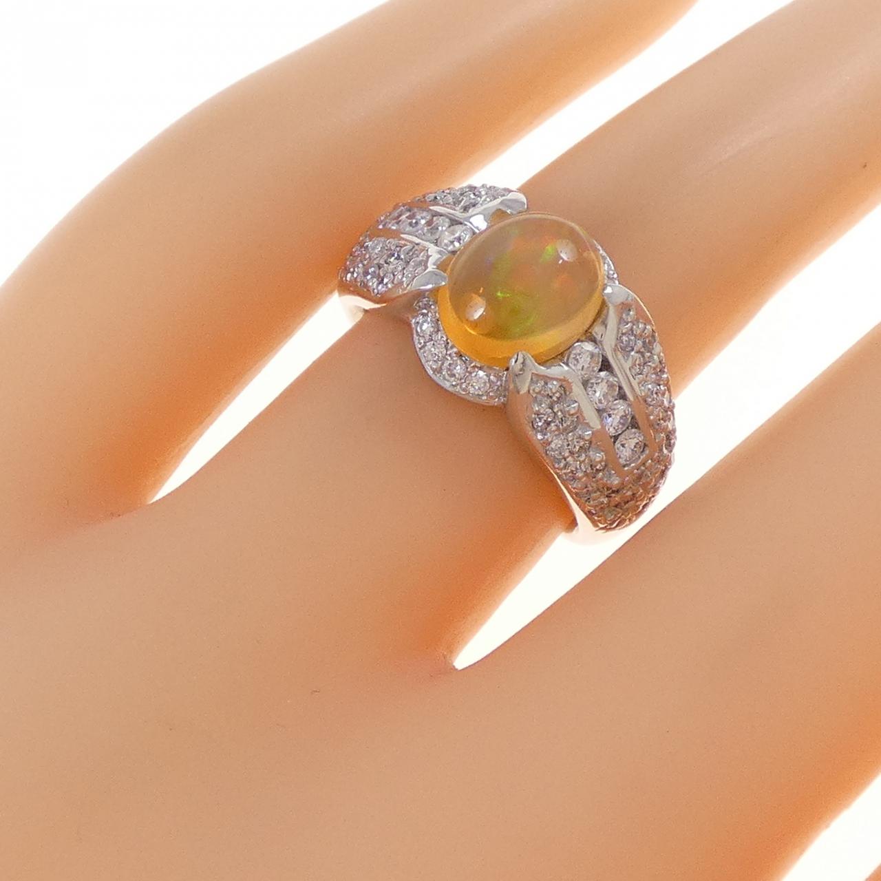 PT900 OPAL Ring 1.60CT