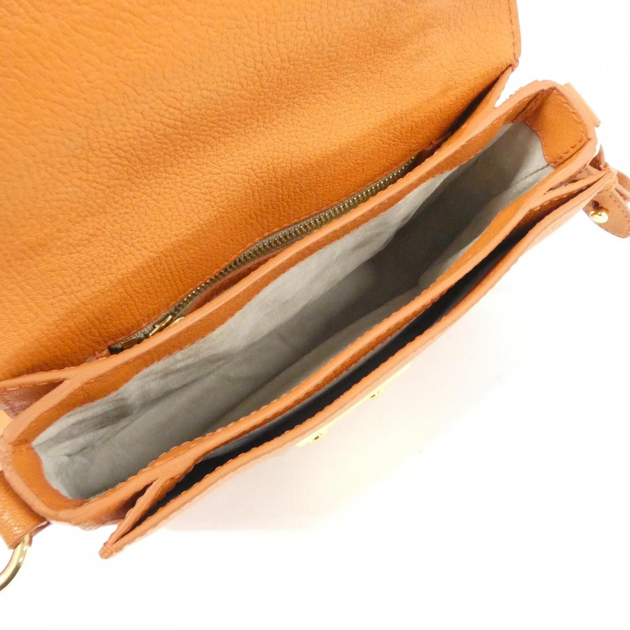 ミュウミュウ RN0717 バッグ