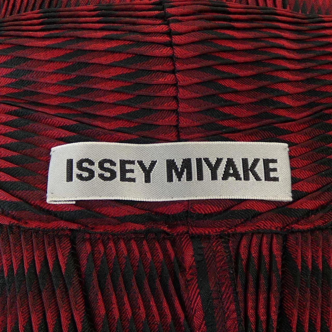 イッセイミヤケ ISSEY MIYAKE ジャケット