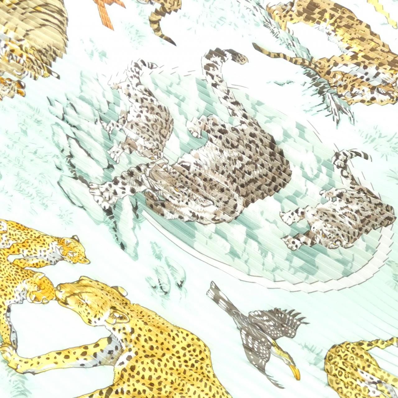 エルメス プリーツ スカーフ