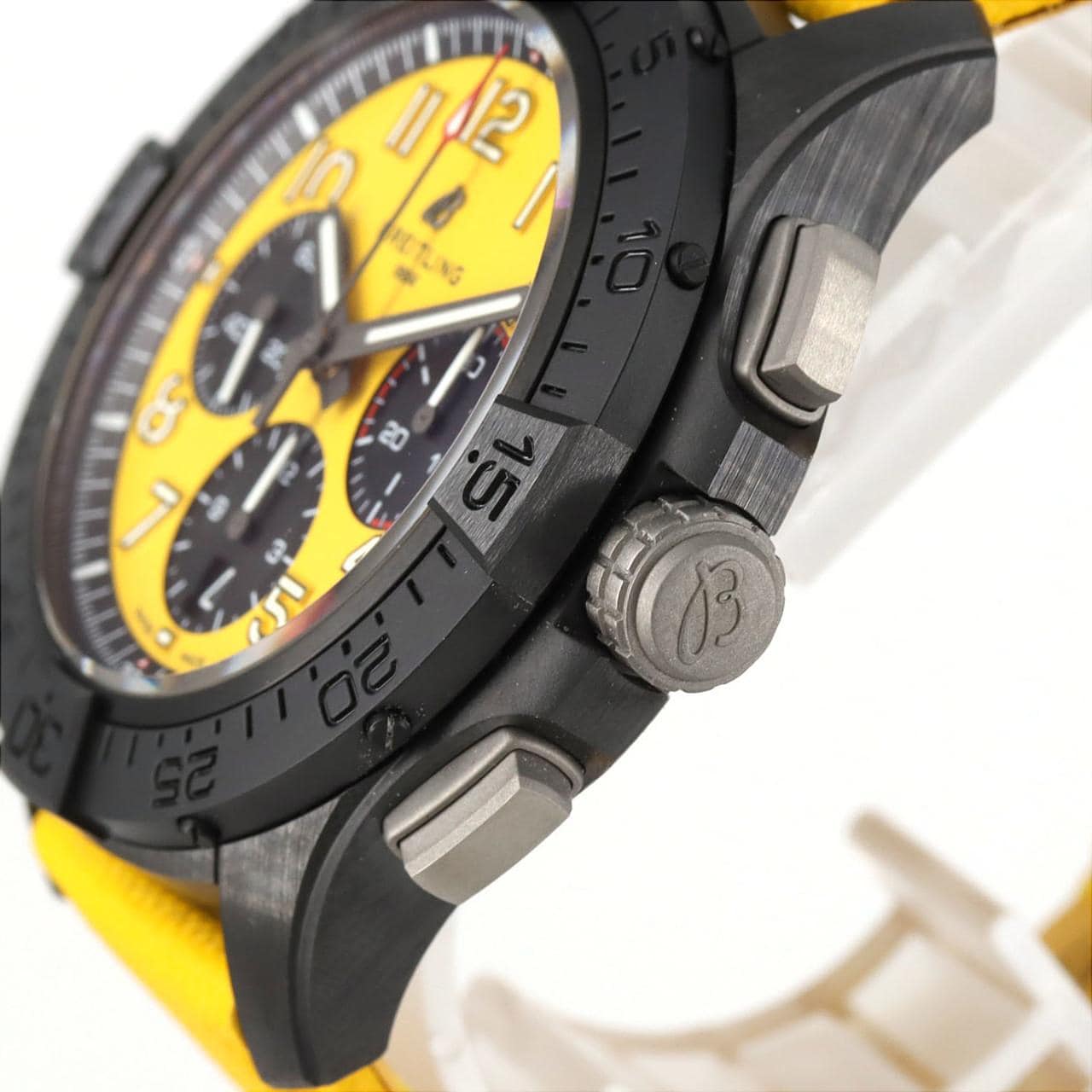 ブライトリング アベンジャーB01クロノグラフ44ナイトミッション SB0147/SB0147101I1X1 セラミック 自動巻