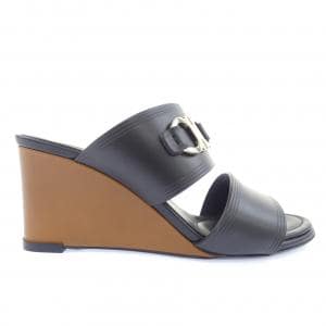 サルヴァトーレフェラガモ SALVATORE FERRAGAMO サンダル