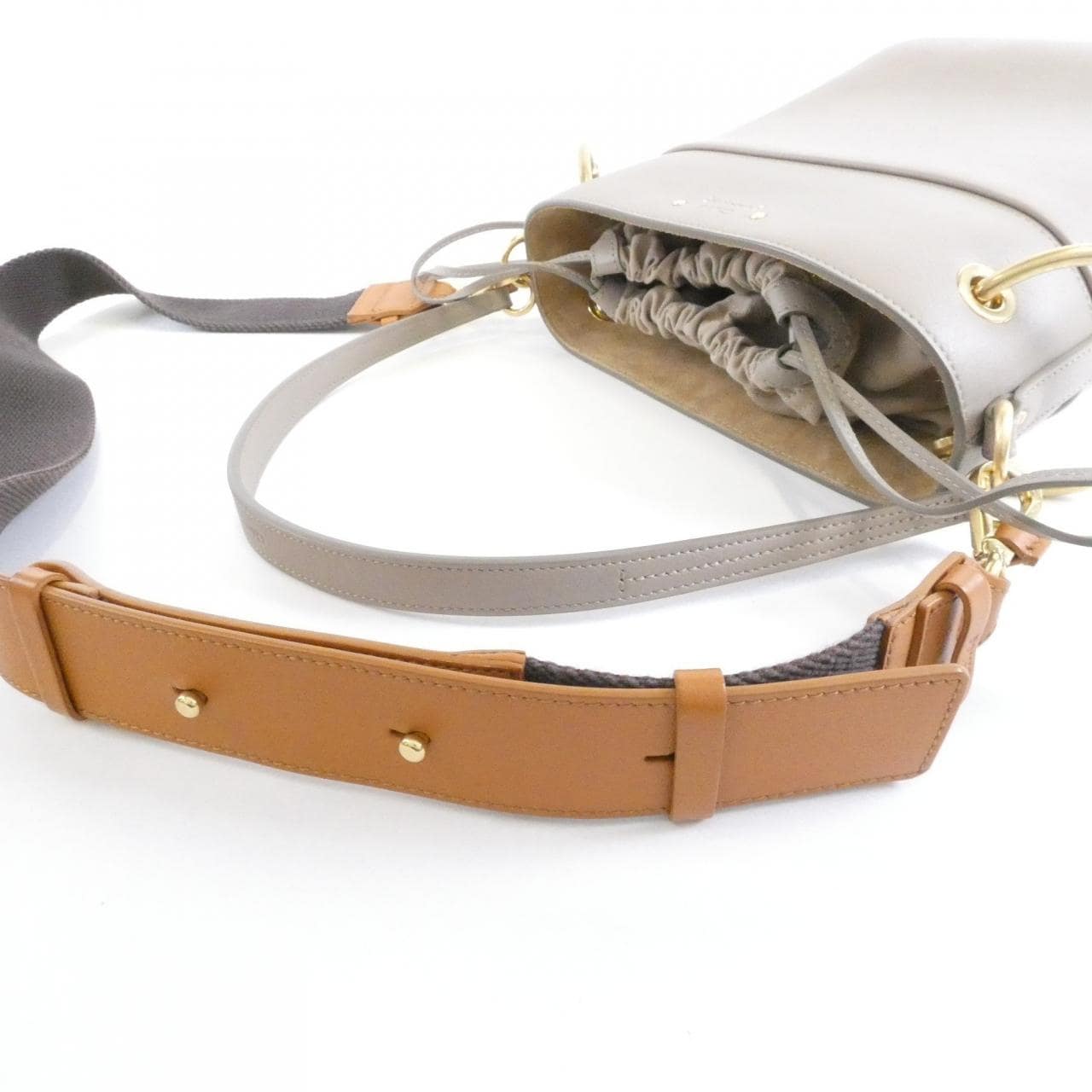 クロエ ロイ CHC18AS126 H1Z ショルダーバッグ