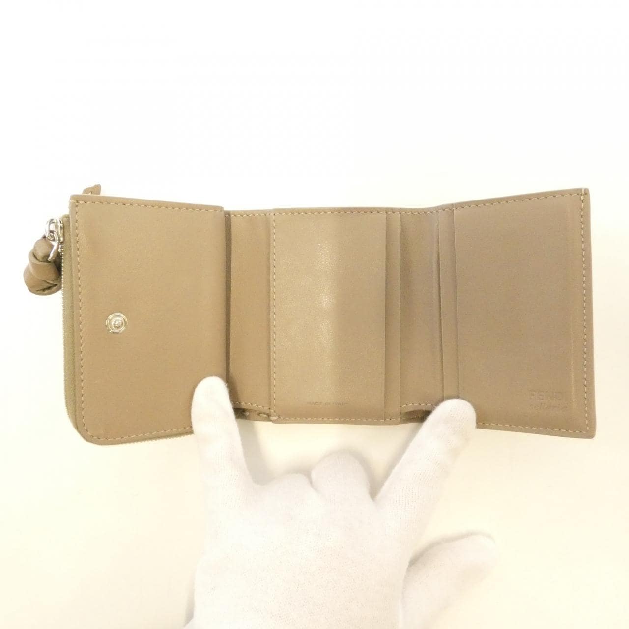 フェンディ セレリア ピーカブー マイクロ 8M0499 ARC1 財布