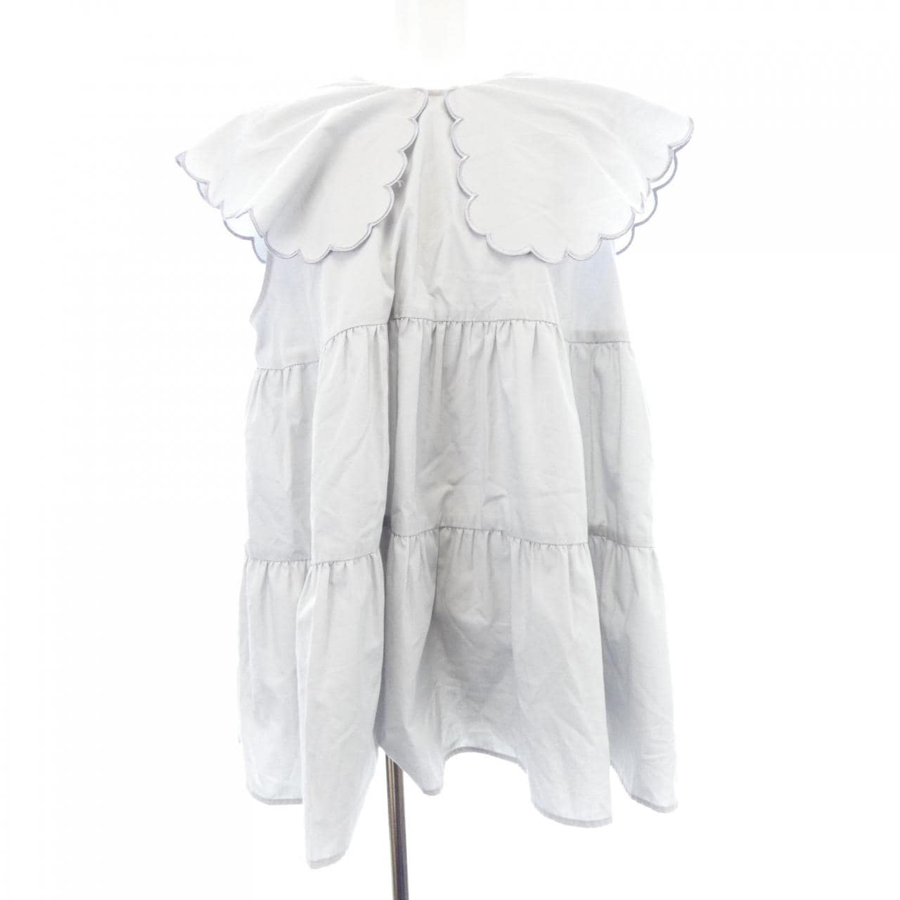 ヨリ yori トップス