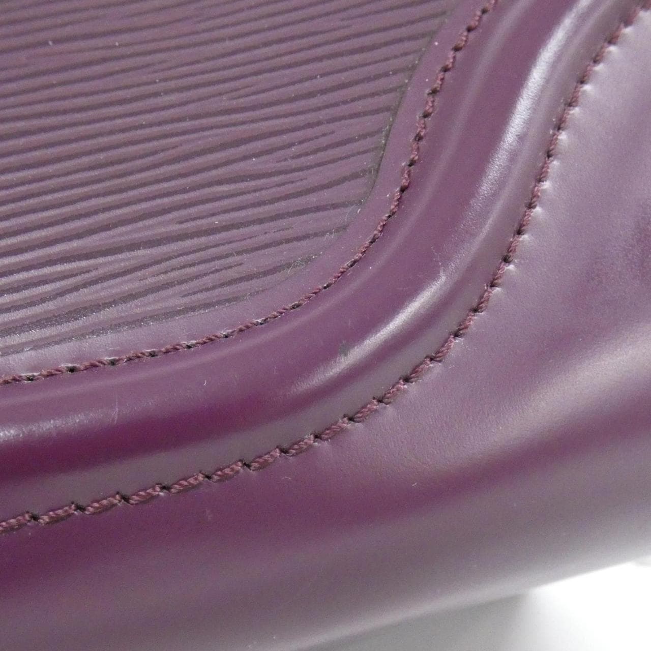 ルイヴィトン エピ ボーリング モンテーニュ PM M5932K バッグ