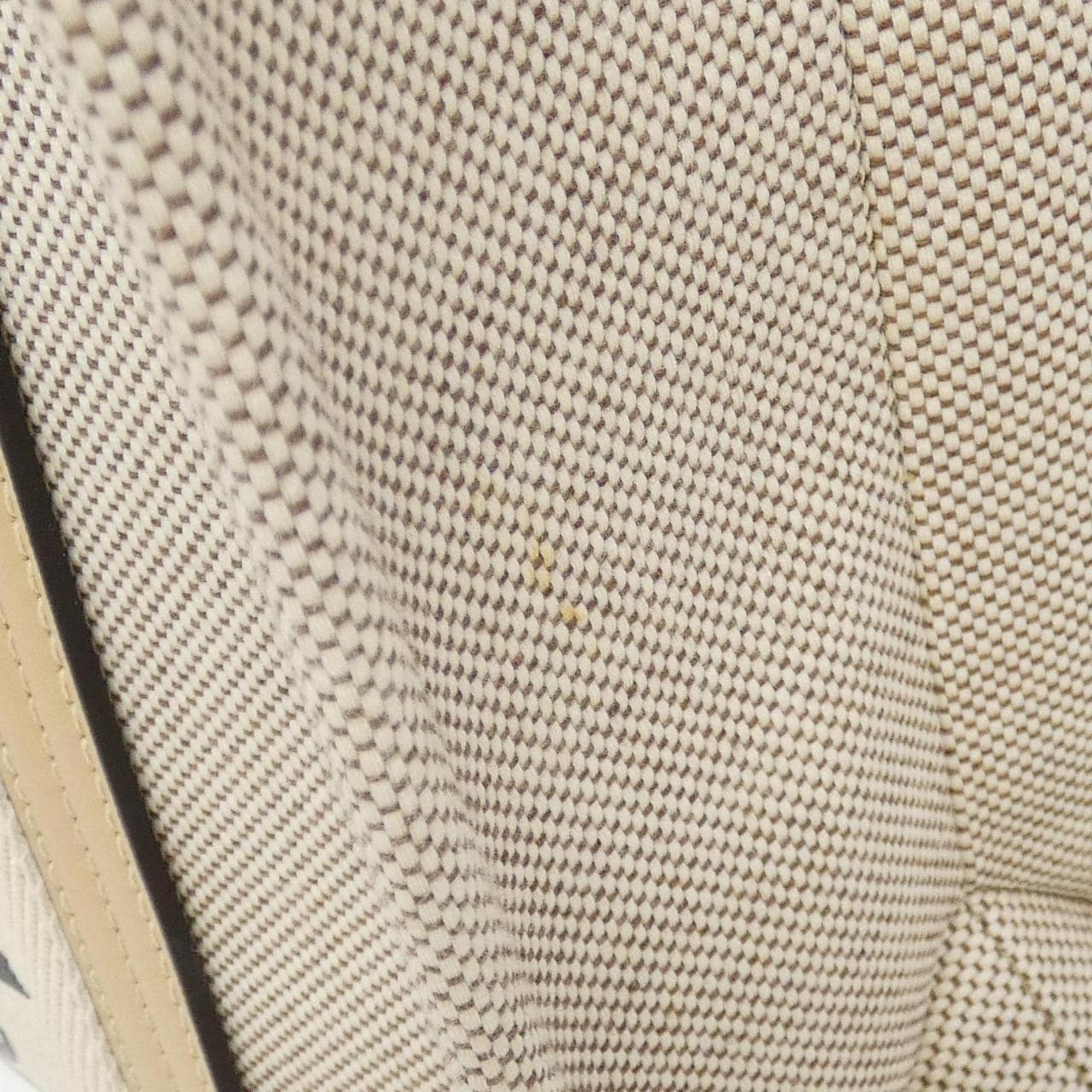 クロエ ウッディー ミディアム トート CHC21US383 E66 バッグ