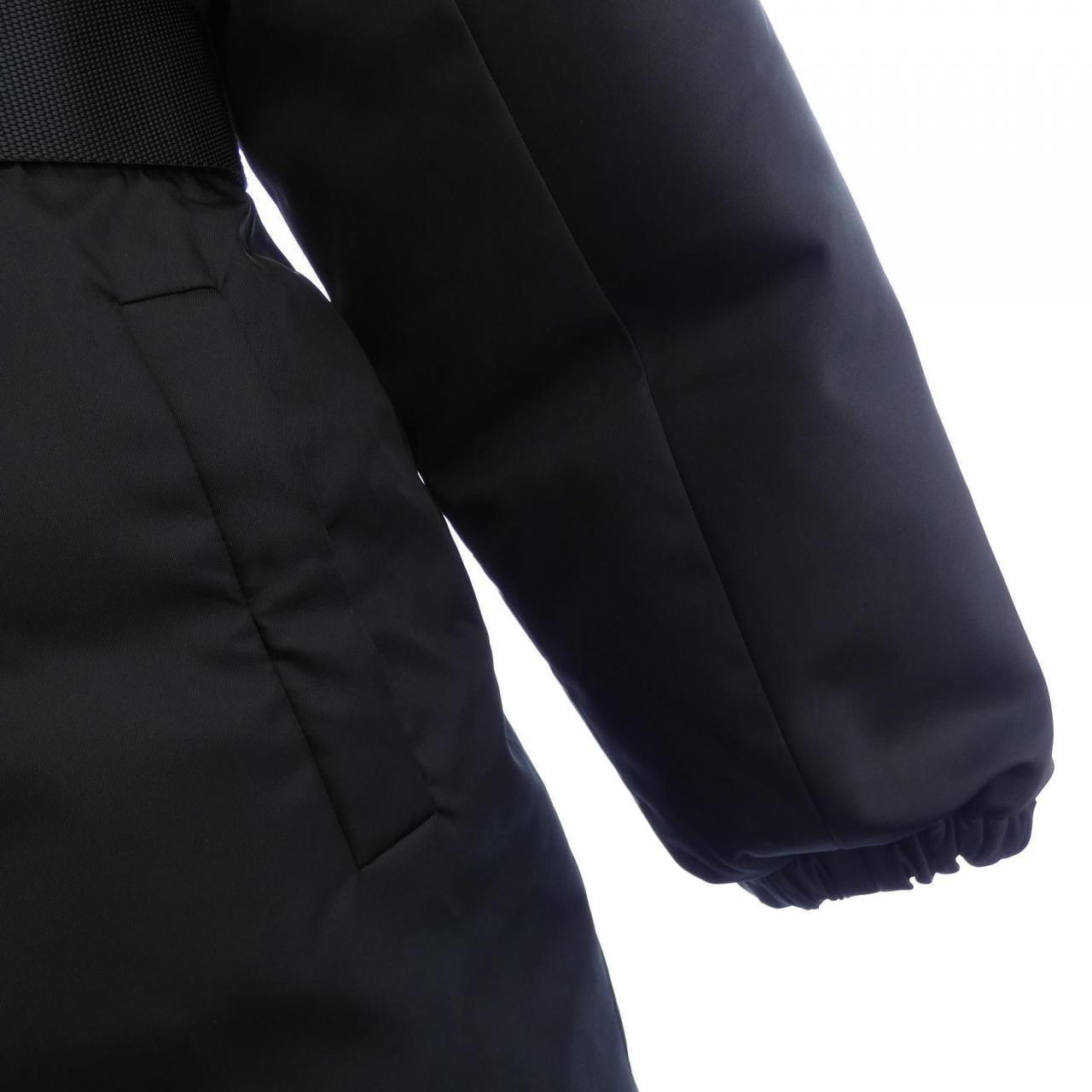 プラダ PRADA トライアングルロゴ 29Y955 S212 1WQ8 ダウンコート