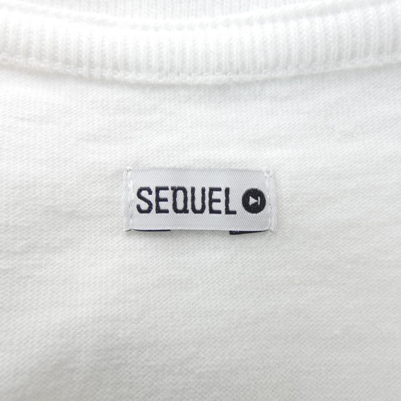 シークエル SEQUEL Tシャツ