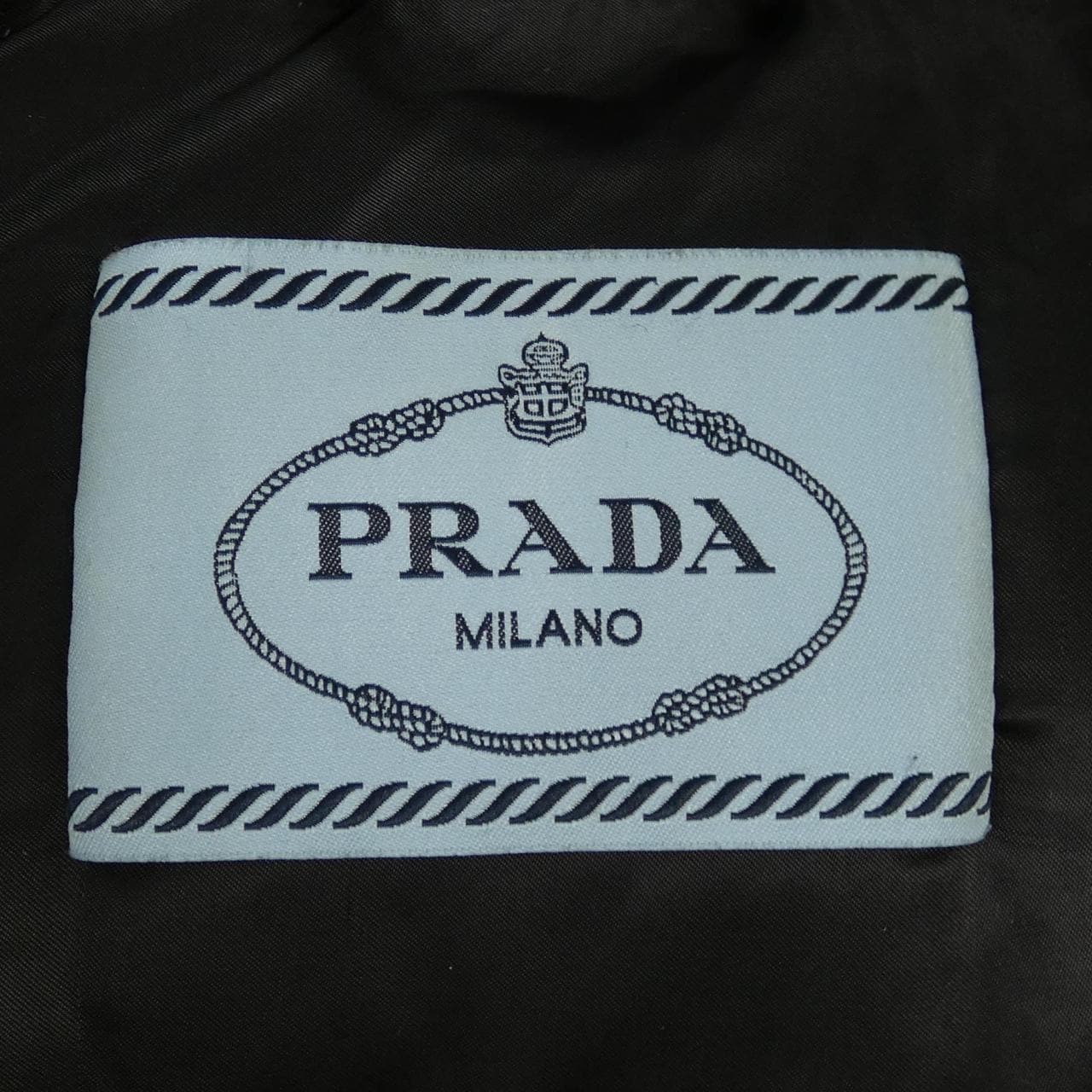 プラダ PRADA ダウンコート