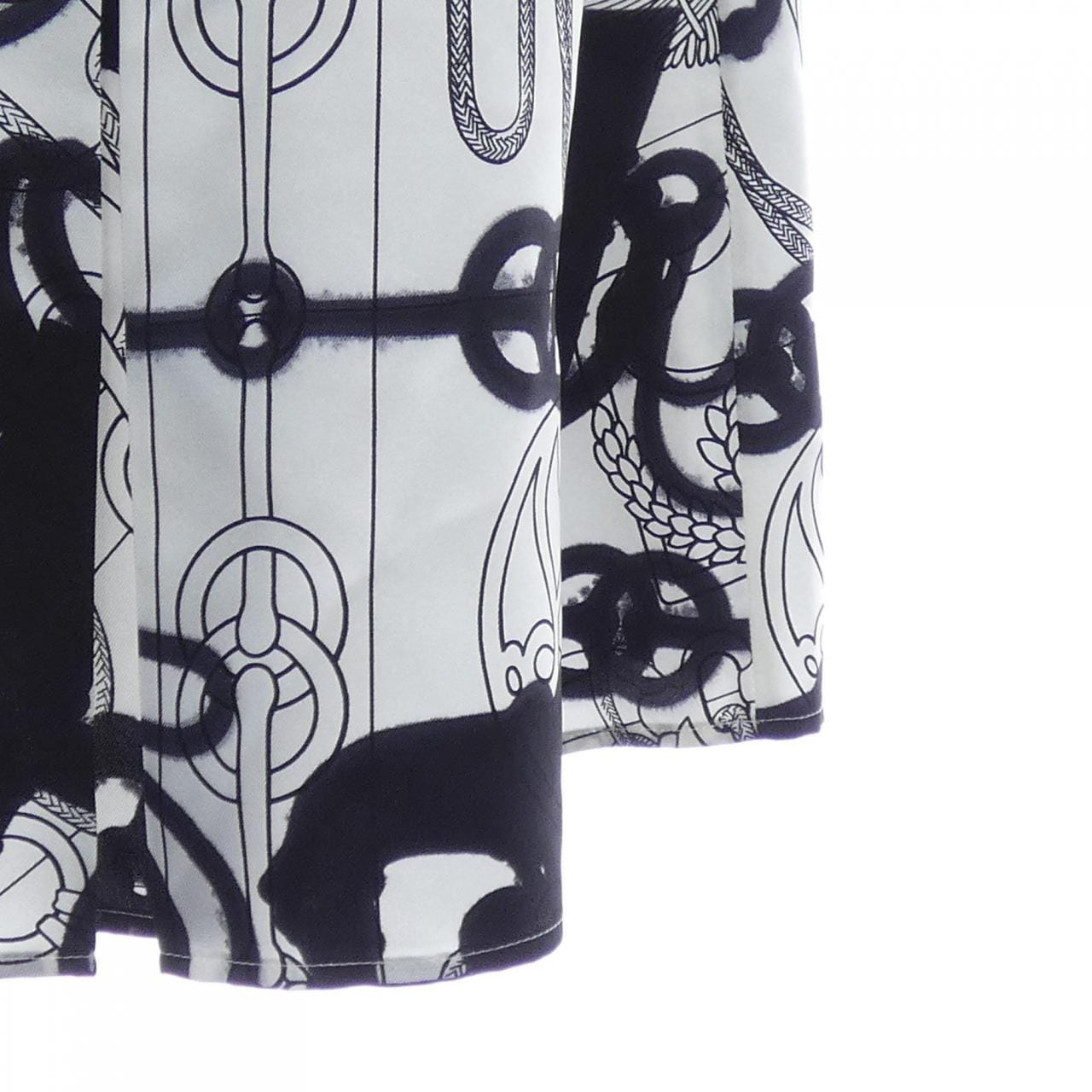 エルメス HERMES CLIQUETIS TATTOO AQUARELLE 2E0305DW ツイルレーヌ スカート