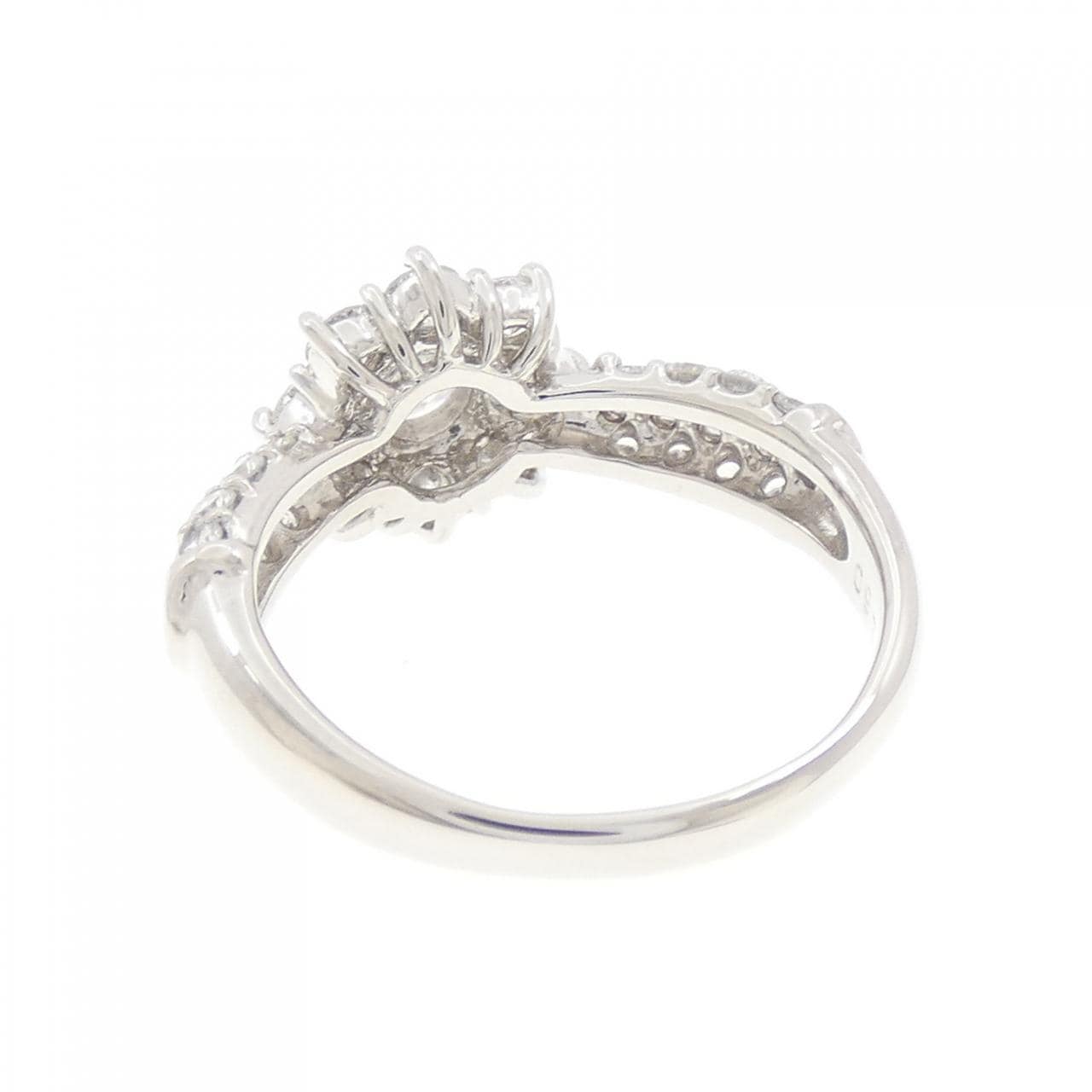 PT900 フラワー ダイヤモンド リング 0.396CT