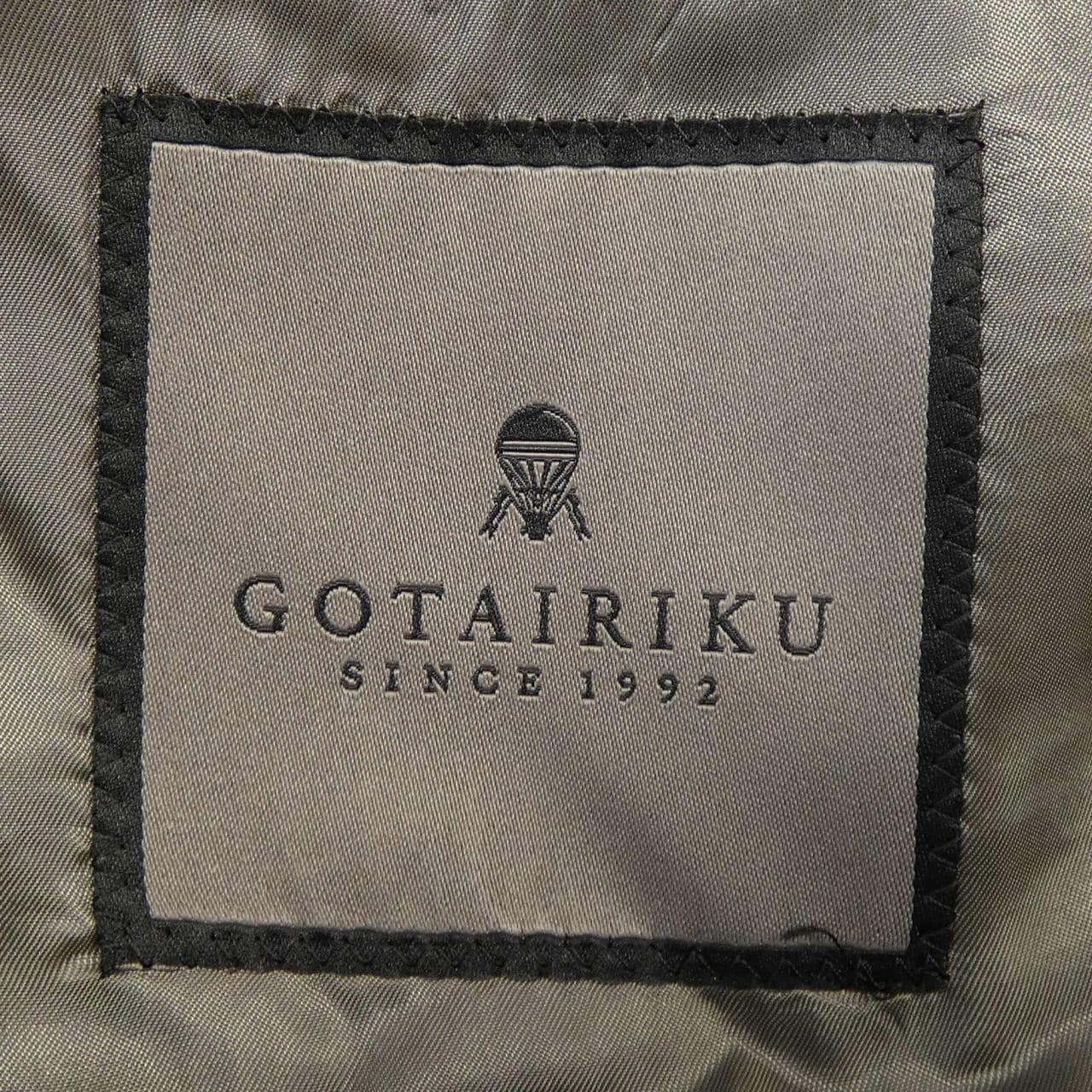 ゴタイリク GOTAIRIKU SR GO CS 0371 スーツ