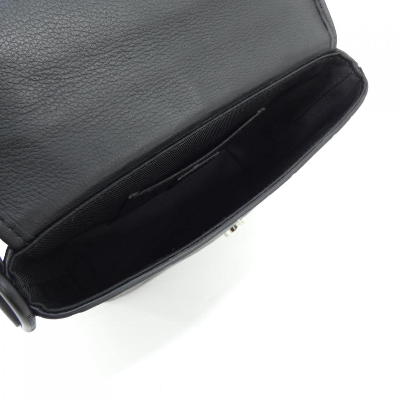 ルイヴィトン モノグラム シャドウ パルス ウェアラブル ウォレット M12636 ショルダーバッグ