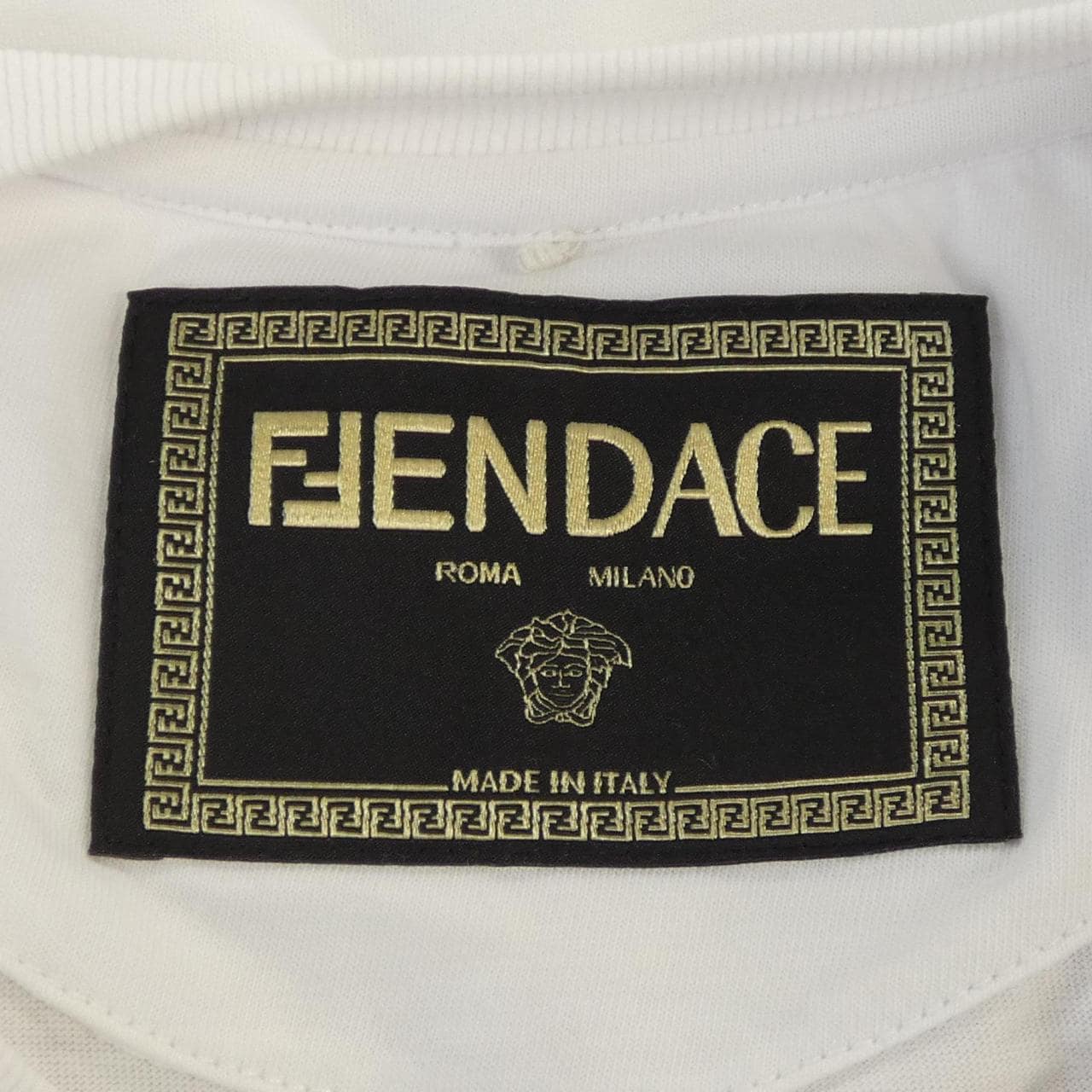 フェンダーチェ FENDACE FS7900 AJKL Tシャツ