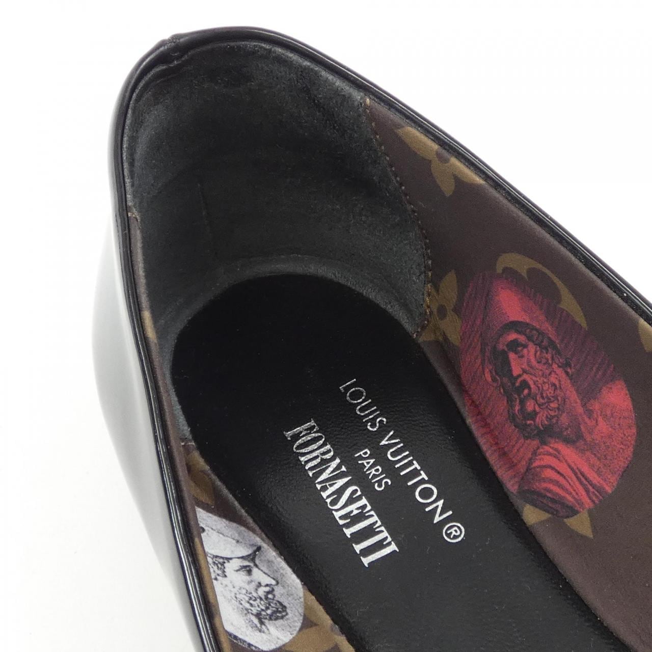 LOUIS VUITTON VUITTON flat shoes