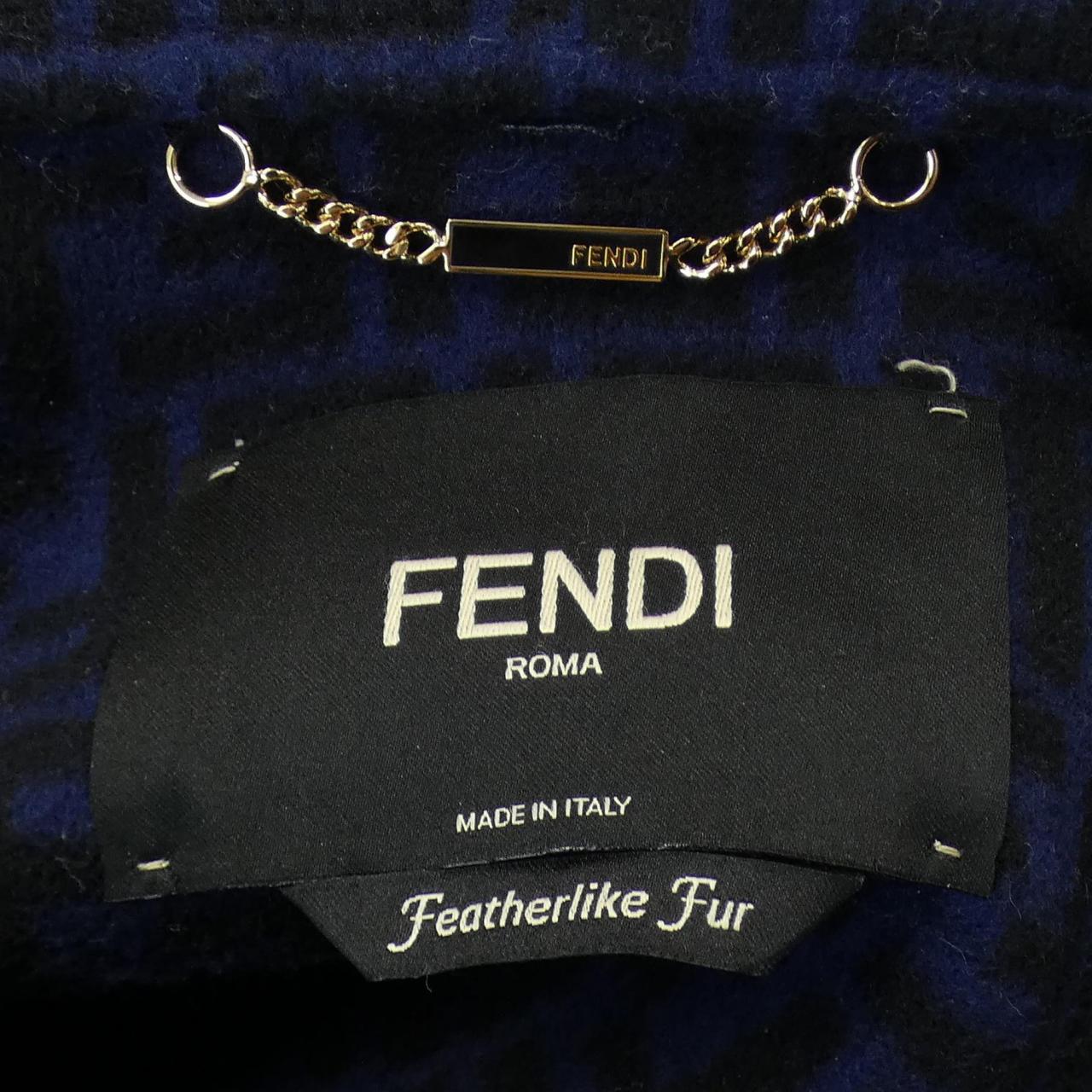 FENDI雨披