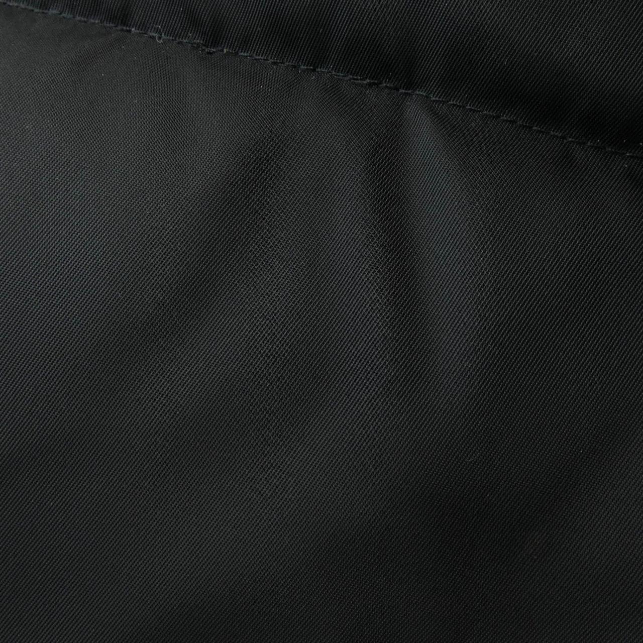 プラダ PRADA ダウンジャケット