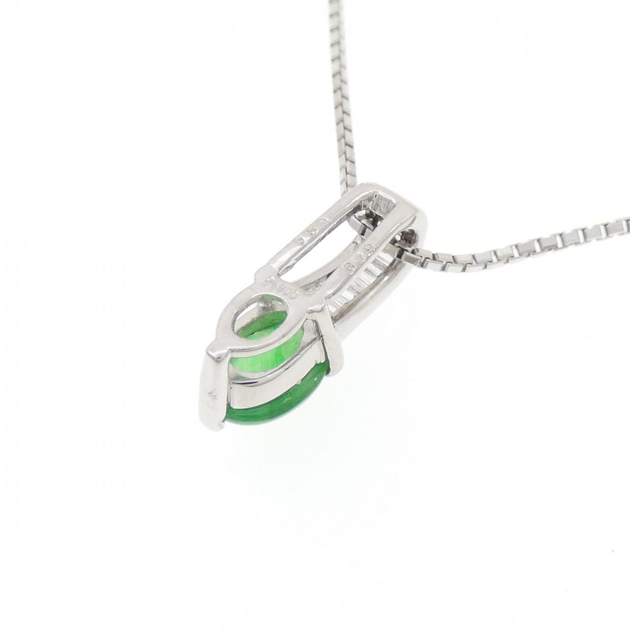 PT900/PT850 ヒスイ ネックレス 0.80CT