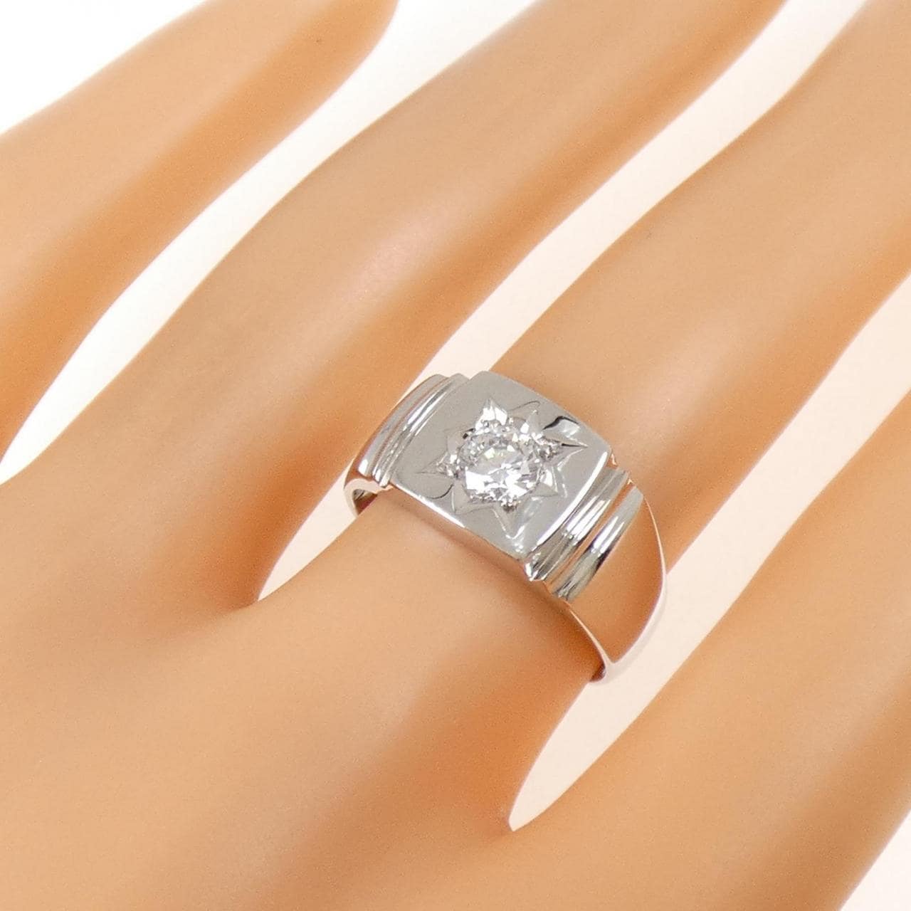 PT900 ダイヤモンド リング 0.37CT
