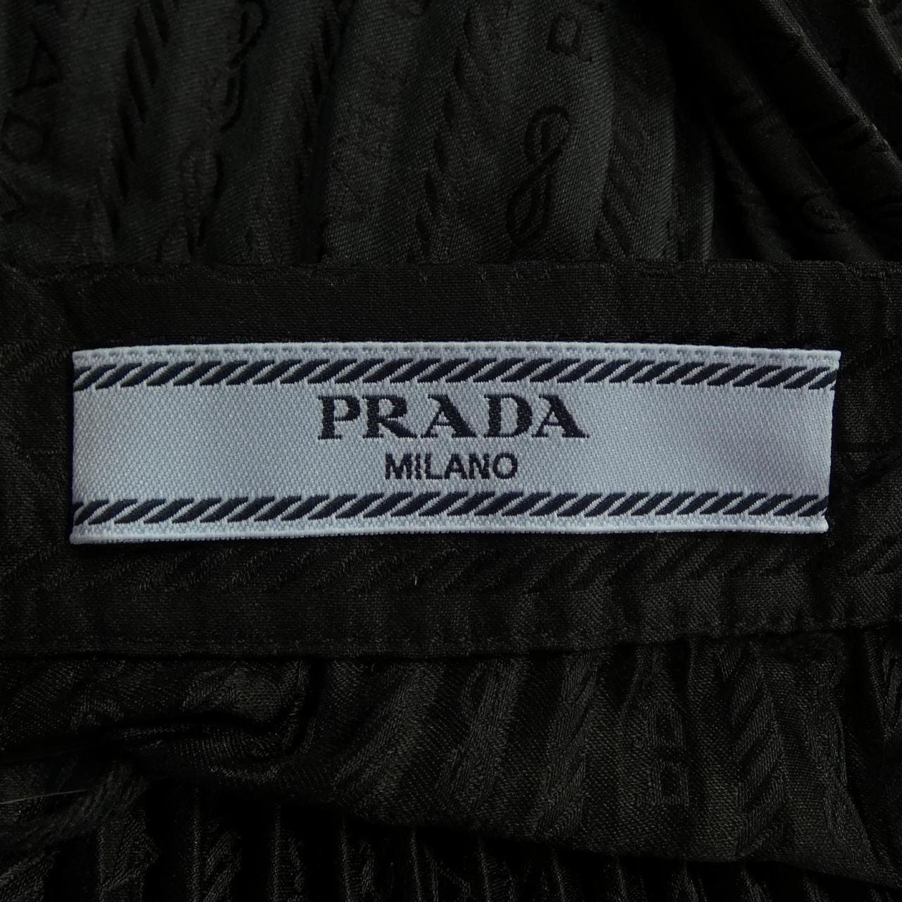 プラダ PRADA P136U S222 11DW スカート