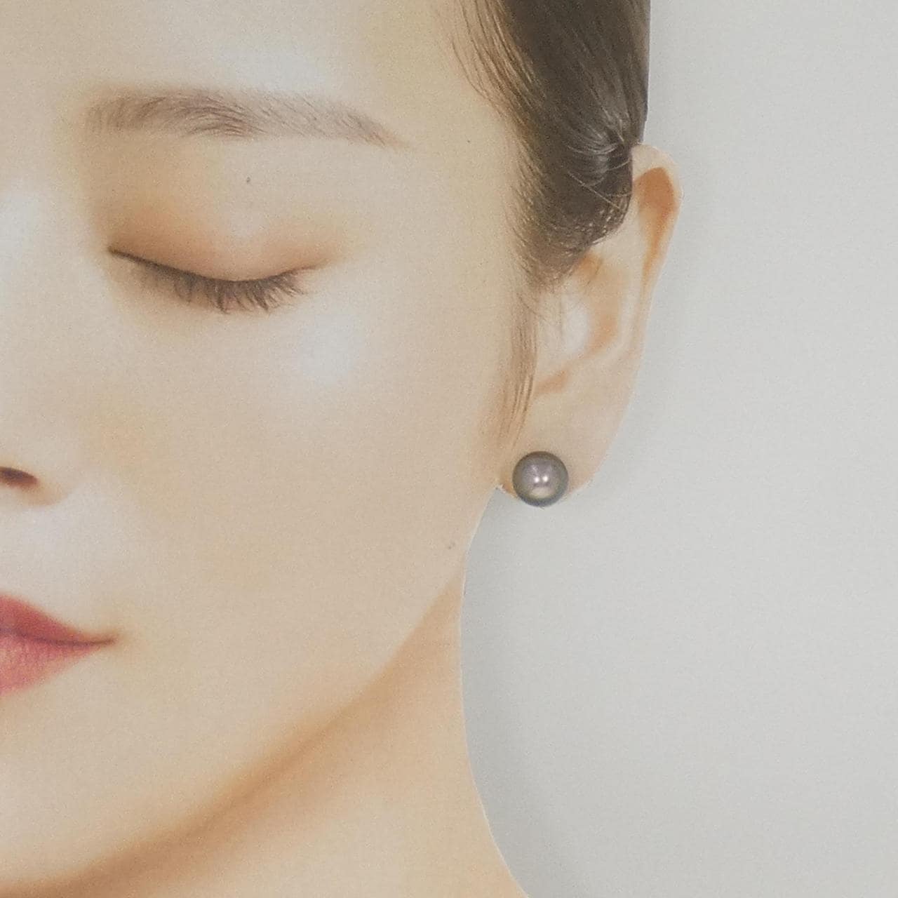 K14WG黒蝶珍珠耳環 10.1mm