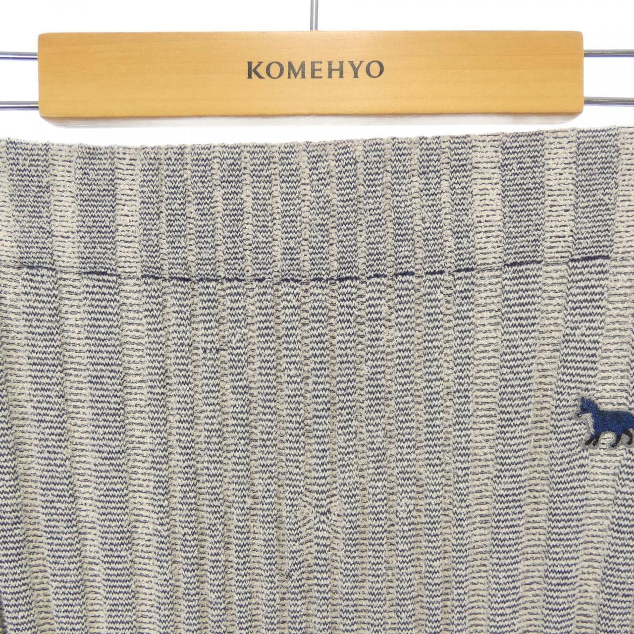 メゾンキツネ MAISON KITSUNE MW01510KT1104 スカート