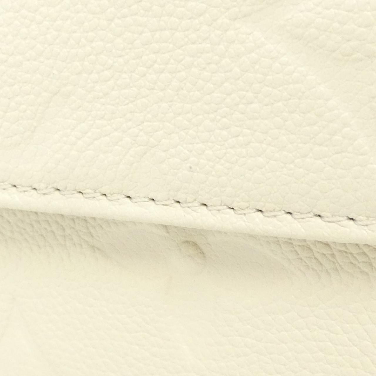 ルイヴィトン モノグラム アンプラント ウォレット オン チェーン アイビー M82210 ショルダーバッグ